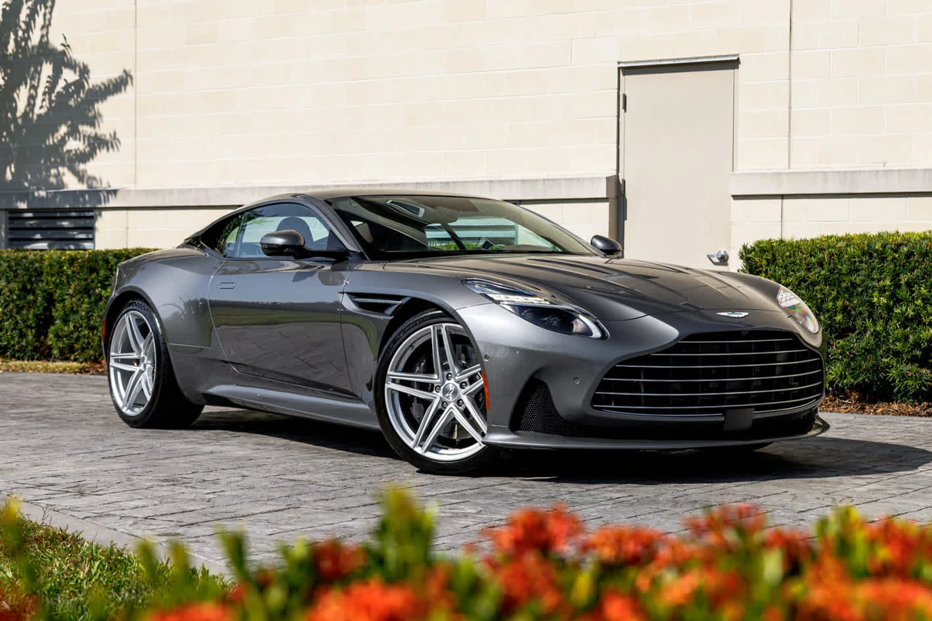 mph059_1983943069_60_7e103967d8