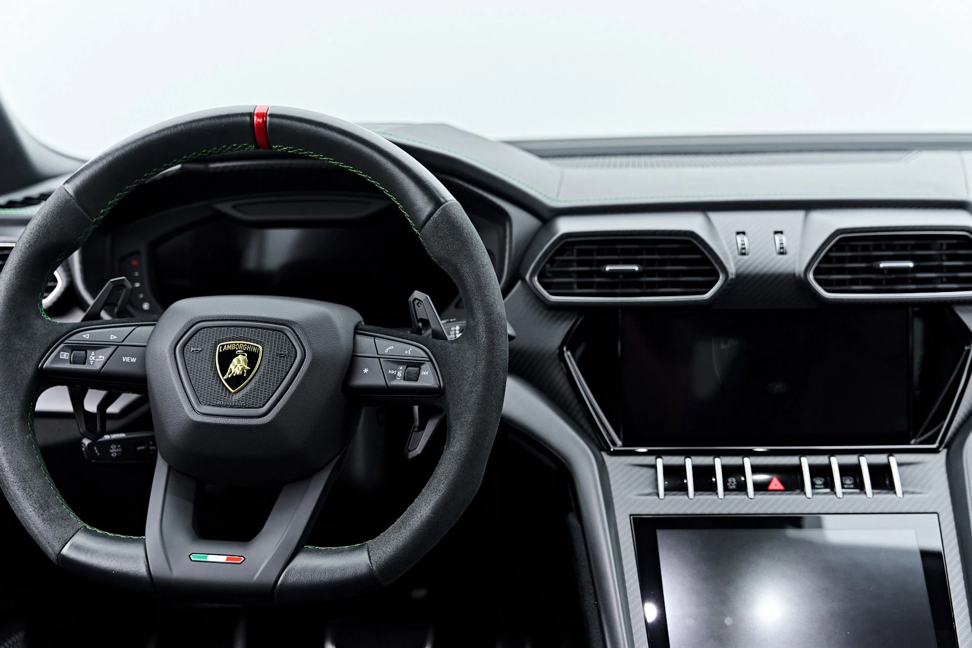 mph059_1994373839_Used_2023_Lamborghini_Urus_Performante_1790376352_ff2ee7cdc1