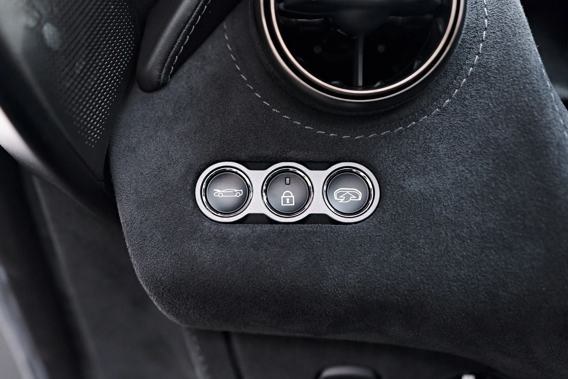 mph059_199745525_Used_2019_Mc_Laren_720_S_Performance_1756500699_421e5e9fe4