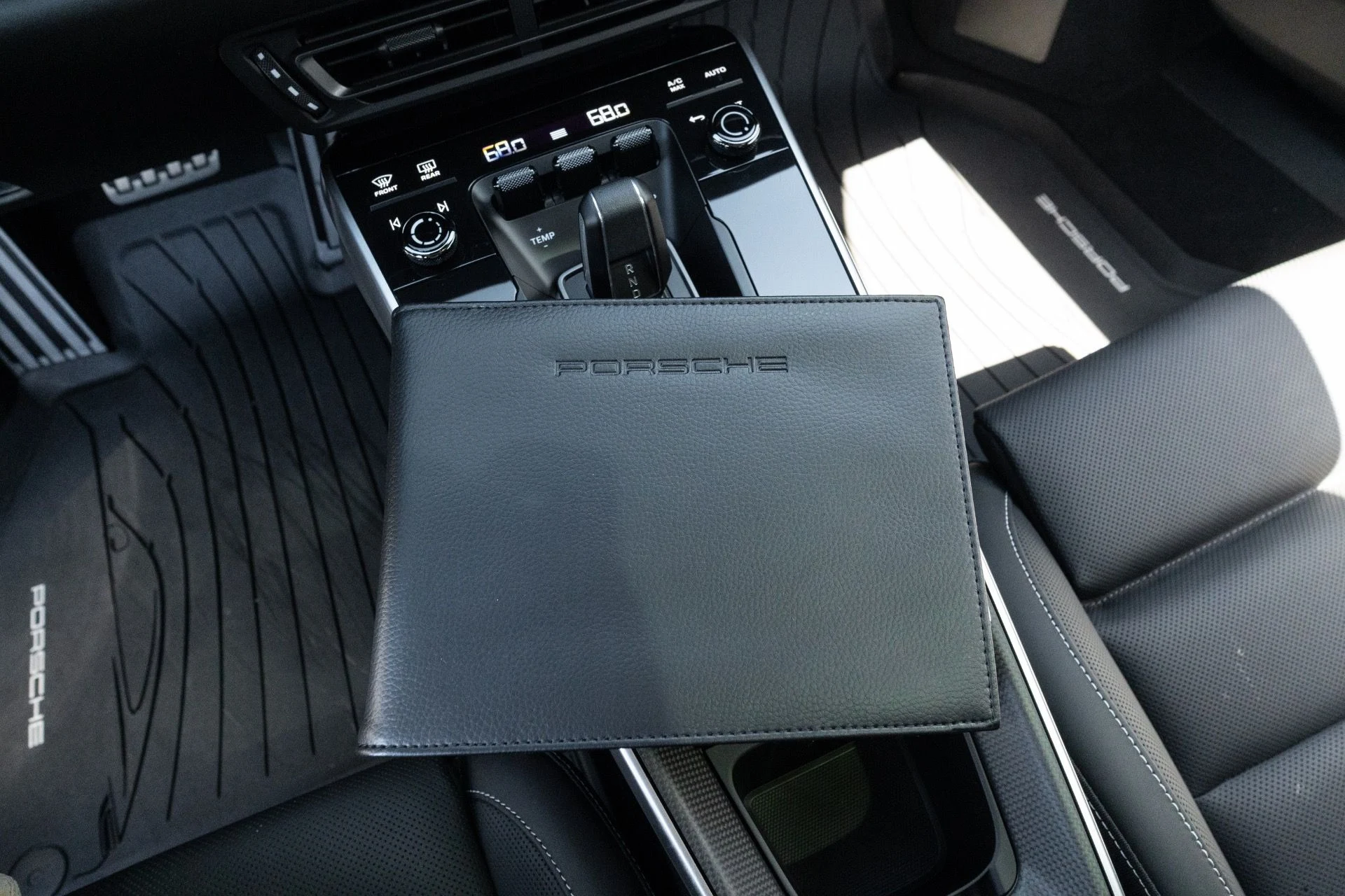 mph059_2007337540_Used_2023_Porsche_911_Turbo_1773082013_27cd3cc55d