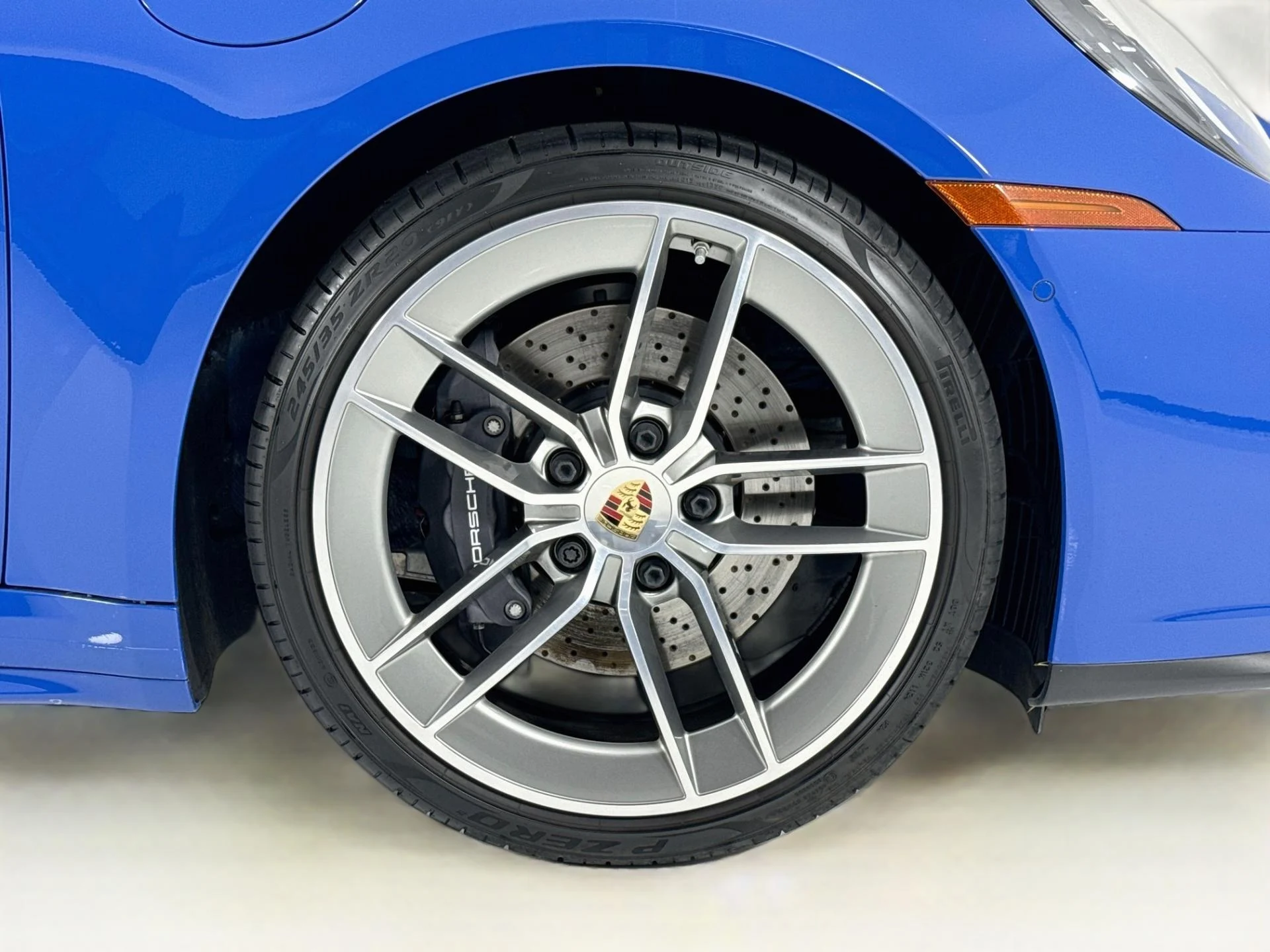 mph059_2027624735_Used_2025_Porsche_911_Carrera_1793206569_4270ba8daf