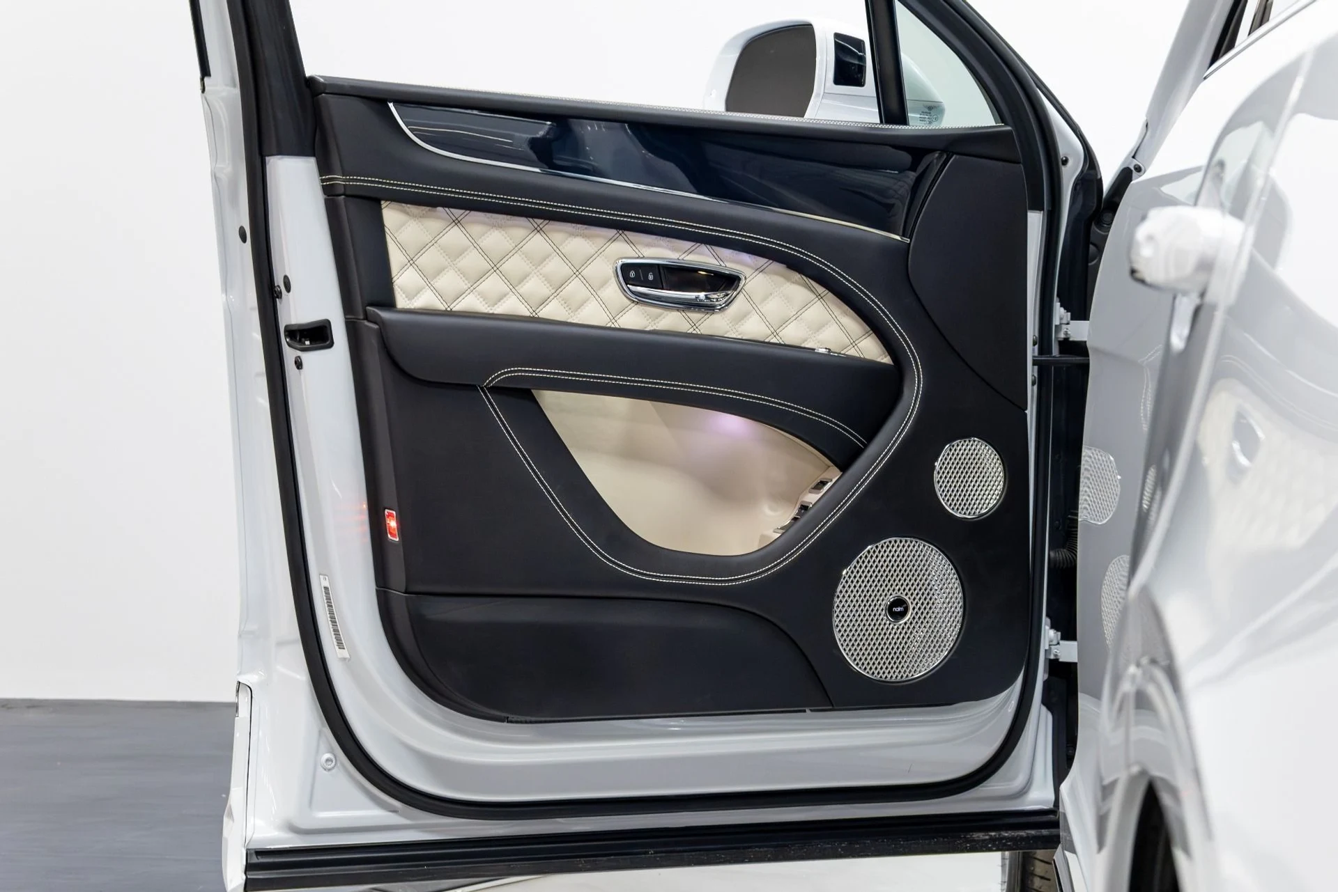 mph059_2029870174_Used_2021_Bentley_Bentayga_V8_First_Edition_1774291657_f20dec74c9