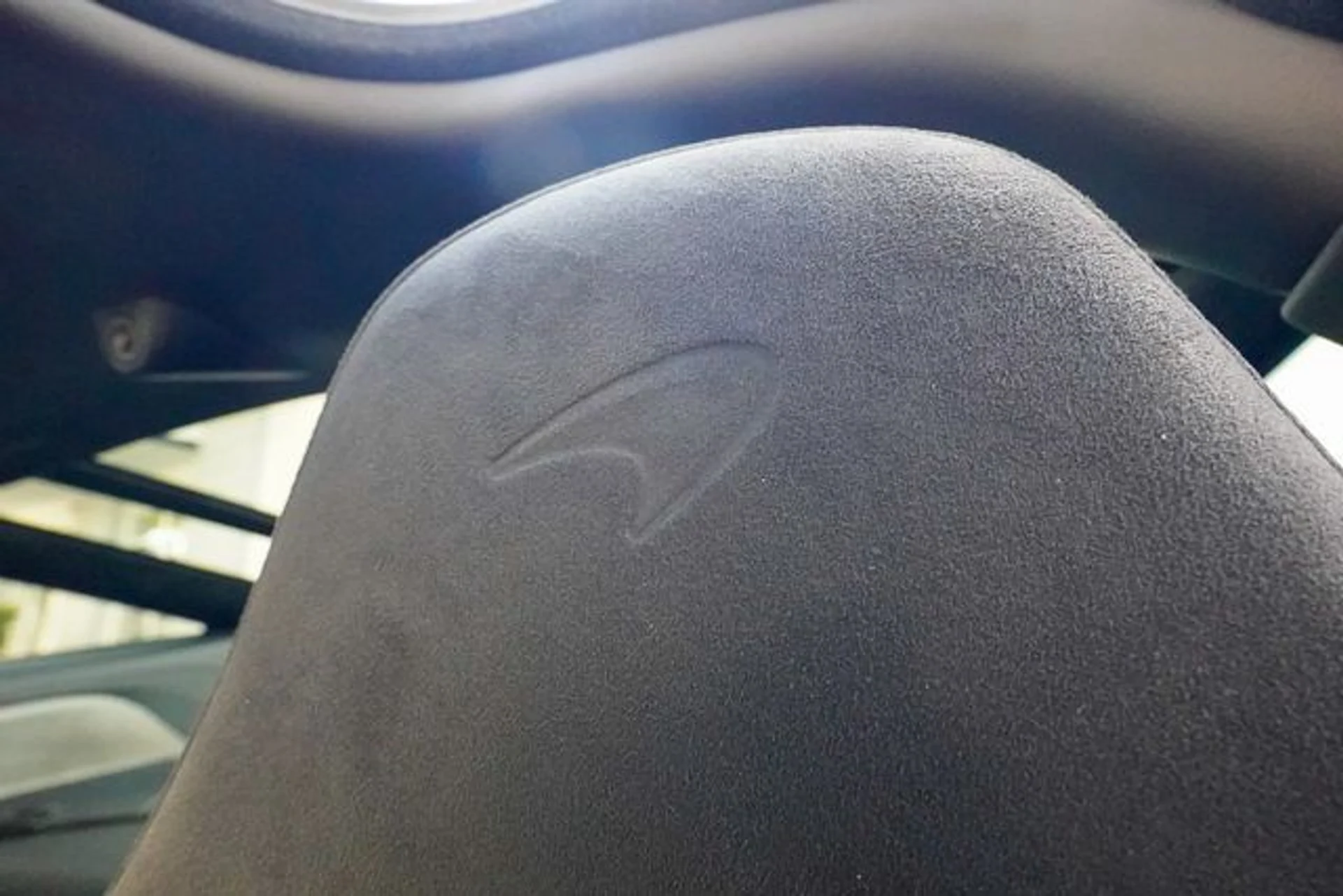 mph059_2040597346_22978508_60_5ad45c7bf8