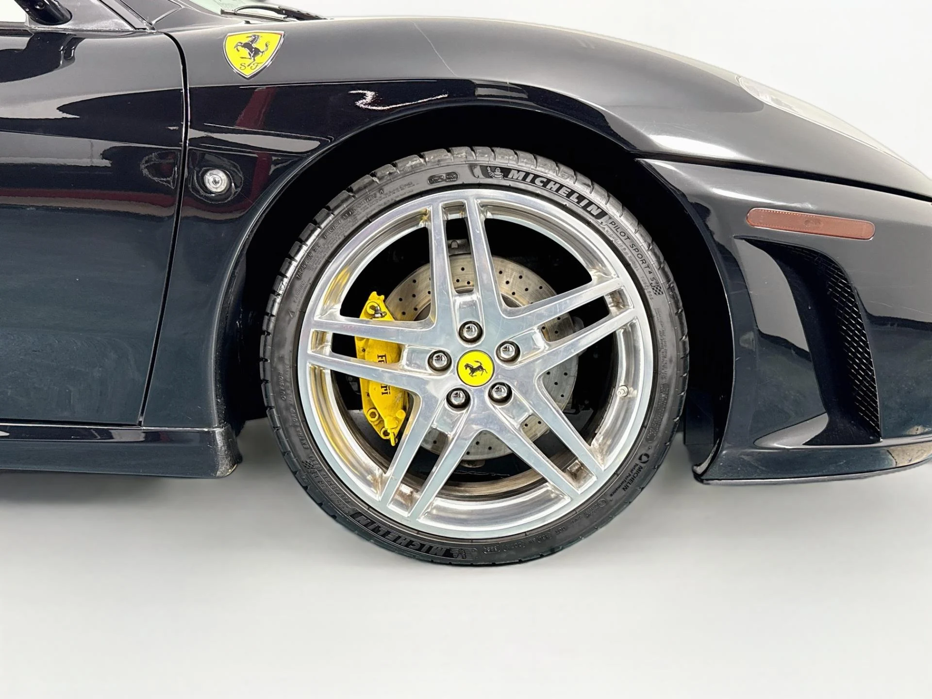 mph059_2061235180_Used_2007_Ferrari_F430_F1_Spider_1786408567_e0f40fe644