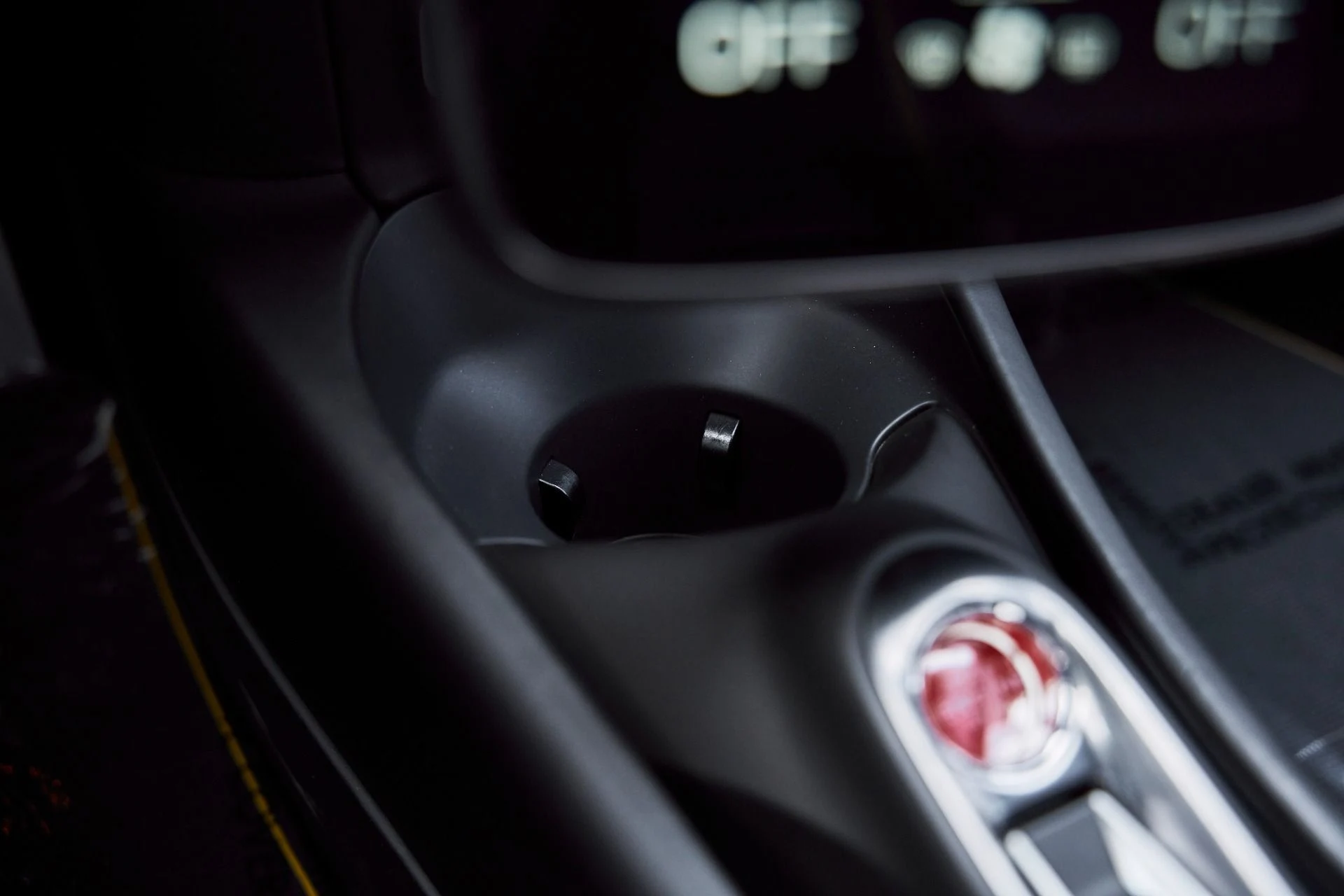 mph059_2091040690_Used_2023_Mc_Laren_Artura_1770833735_4489022456