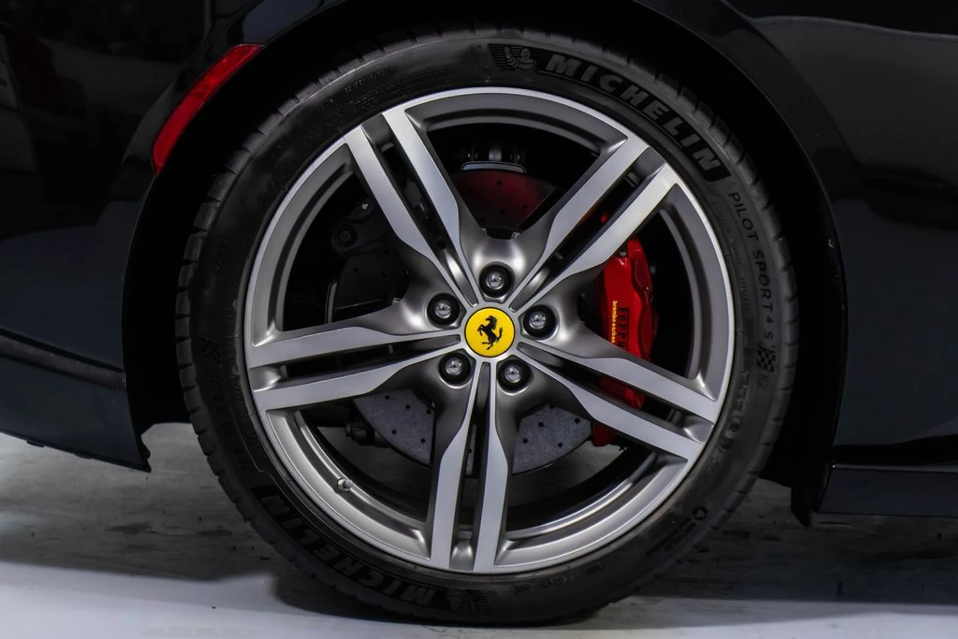 mph059_2112827495_14a361c89066fb3af1129ea7f15b4f13x_30ca1e565e