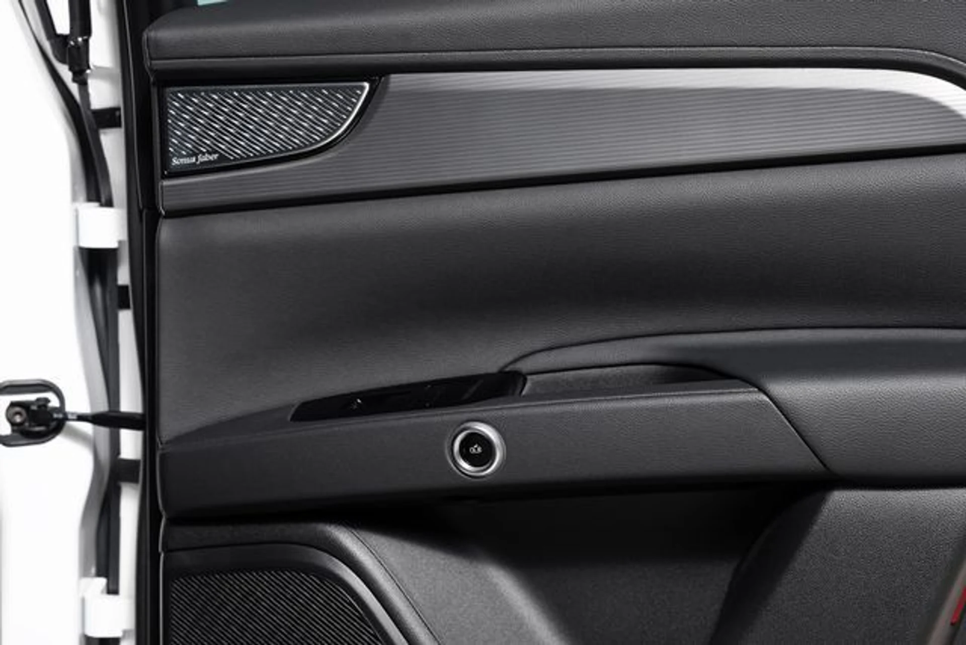 mph059_2134612712_0d45a95689185708d1bb92d61a10db52x_5094108ac6