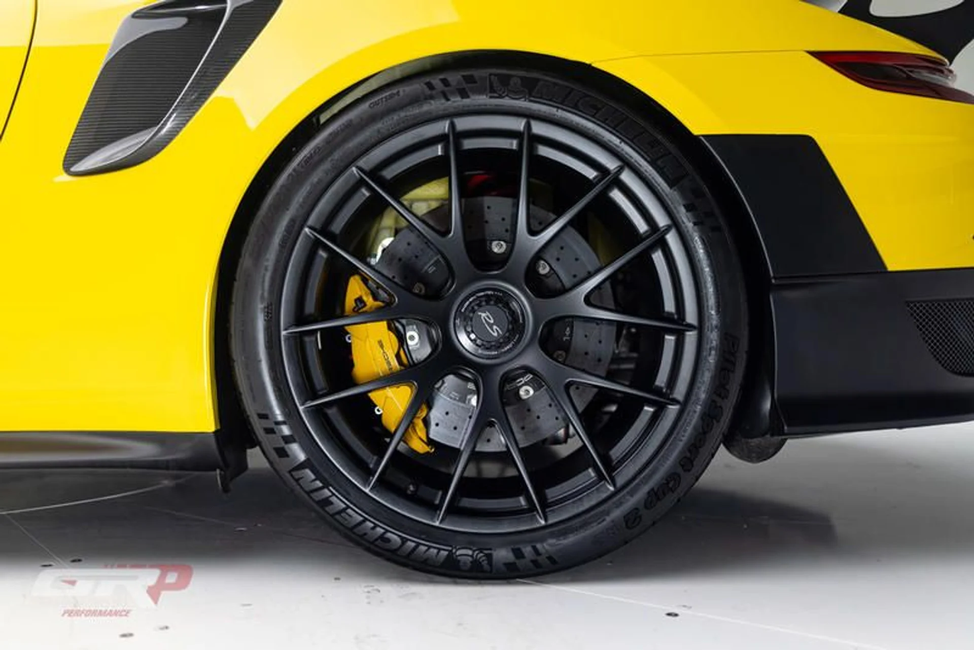 mph059_2165743920_B7_AA_4_D54_C4_A9_436_A_85_B6_BADEC_9_BDB_385_108e10c1aa