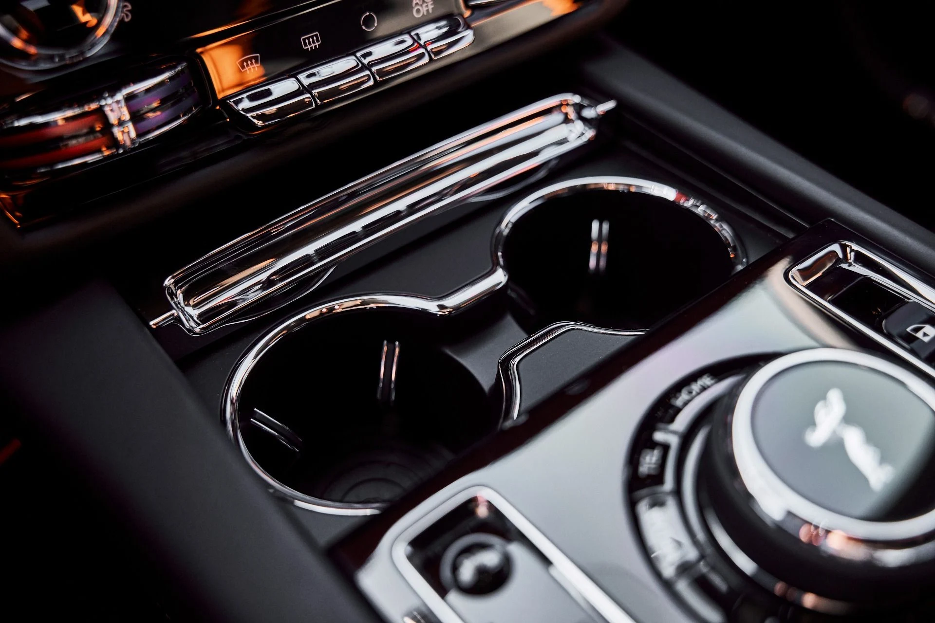 mph059_2167046240_Used_2025_Rolls_Royce_Spectre_Base_1775246577_67d6617fbf