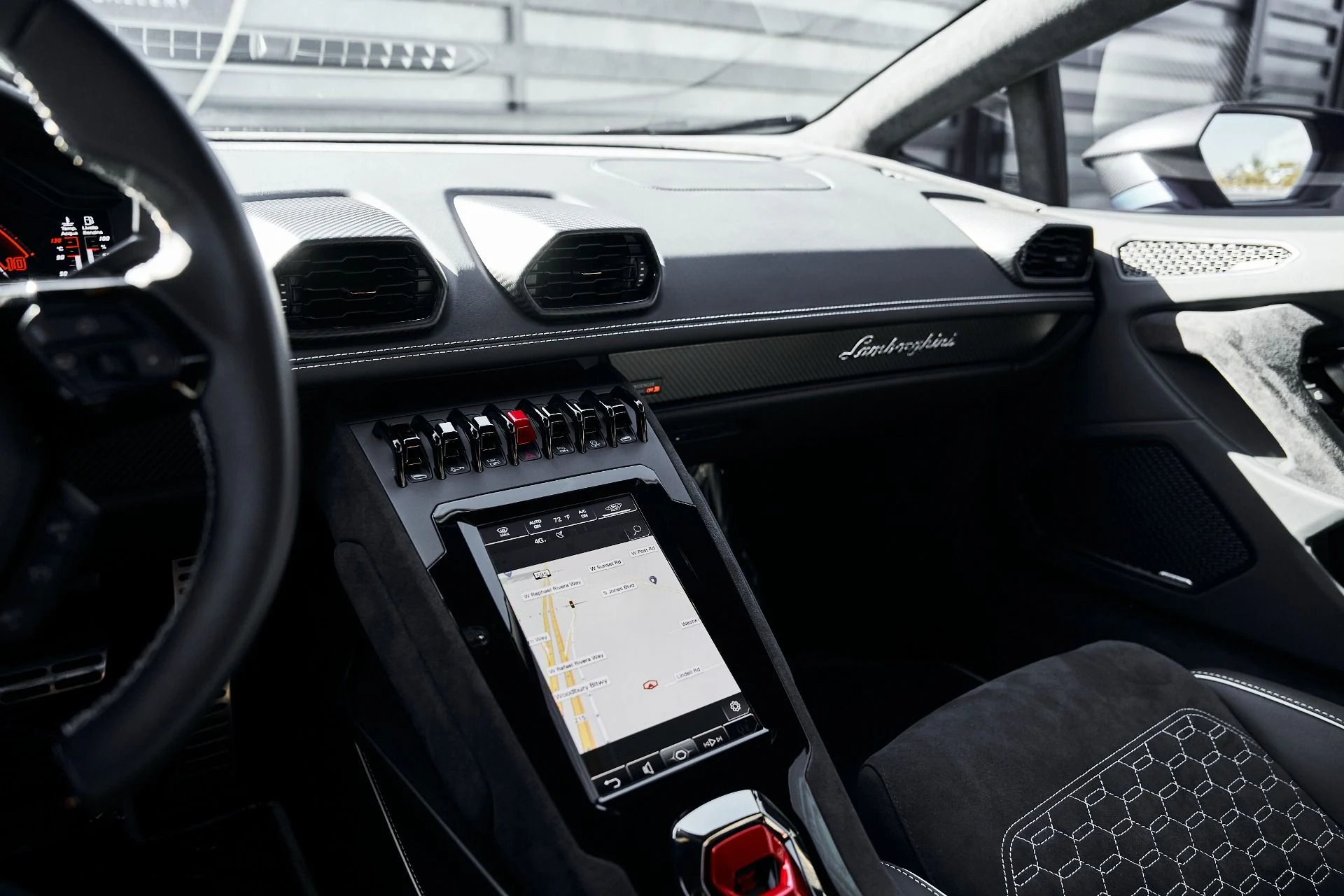 mph059_2169536381_Used_2023_Lamborghini_Huracan_Tecnica_Base_1774403275_4ac1ae474c