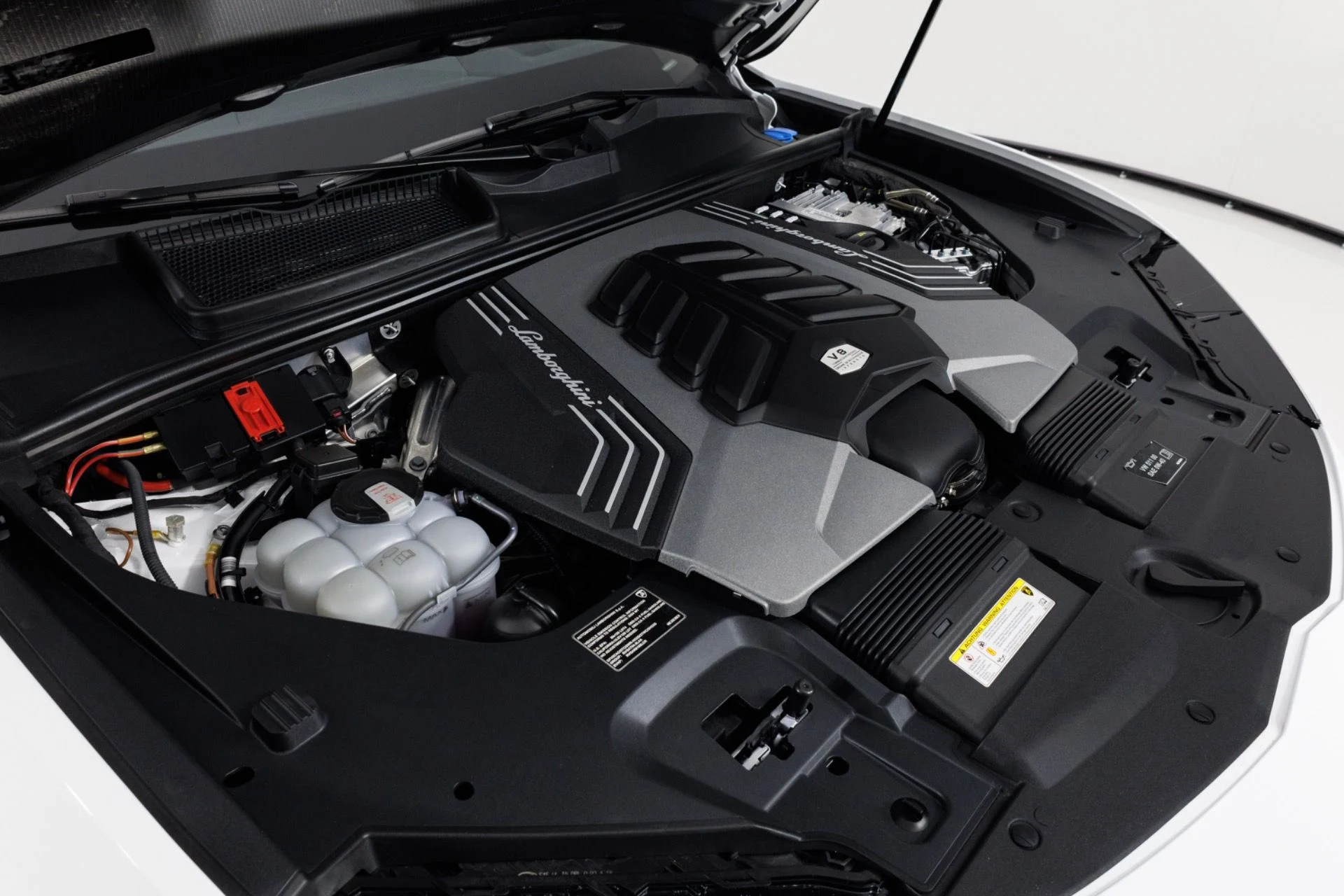 mph059_2204081270_Used_2024_Lamborghini_Urus_S_1788297644_3e9fc28ed2