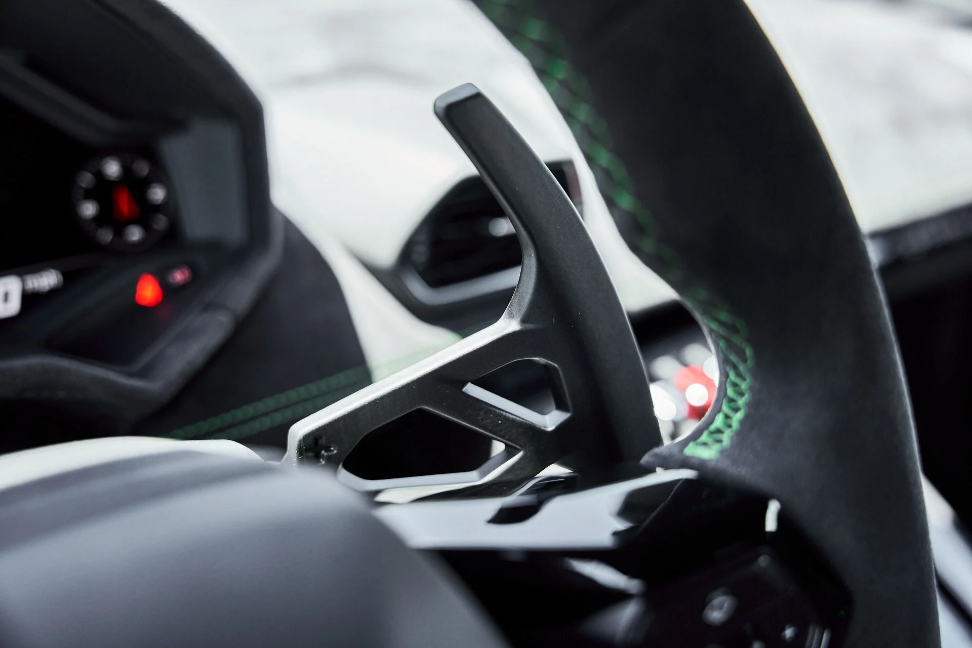 mph059_2227419251_Used_2023_Lamborghini_Huracan_Sterrato_Base_1779238929_2b2d0b6cfc
