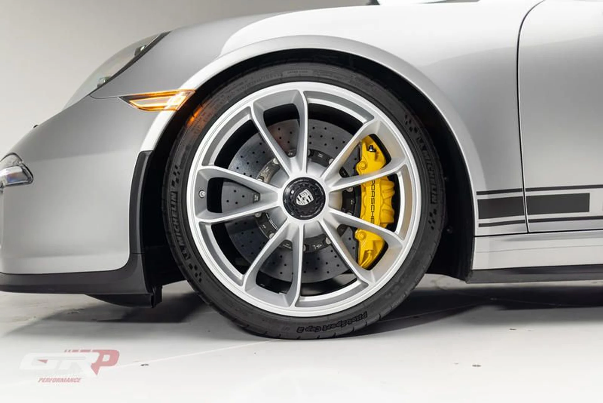 mph059_2242717788_A54_B1302_DAC_5_46_FC_9_B18_BC_11_E5_D902_BF_3514d71f09