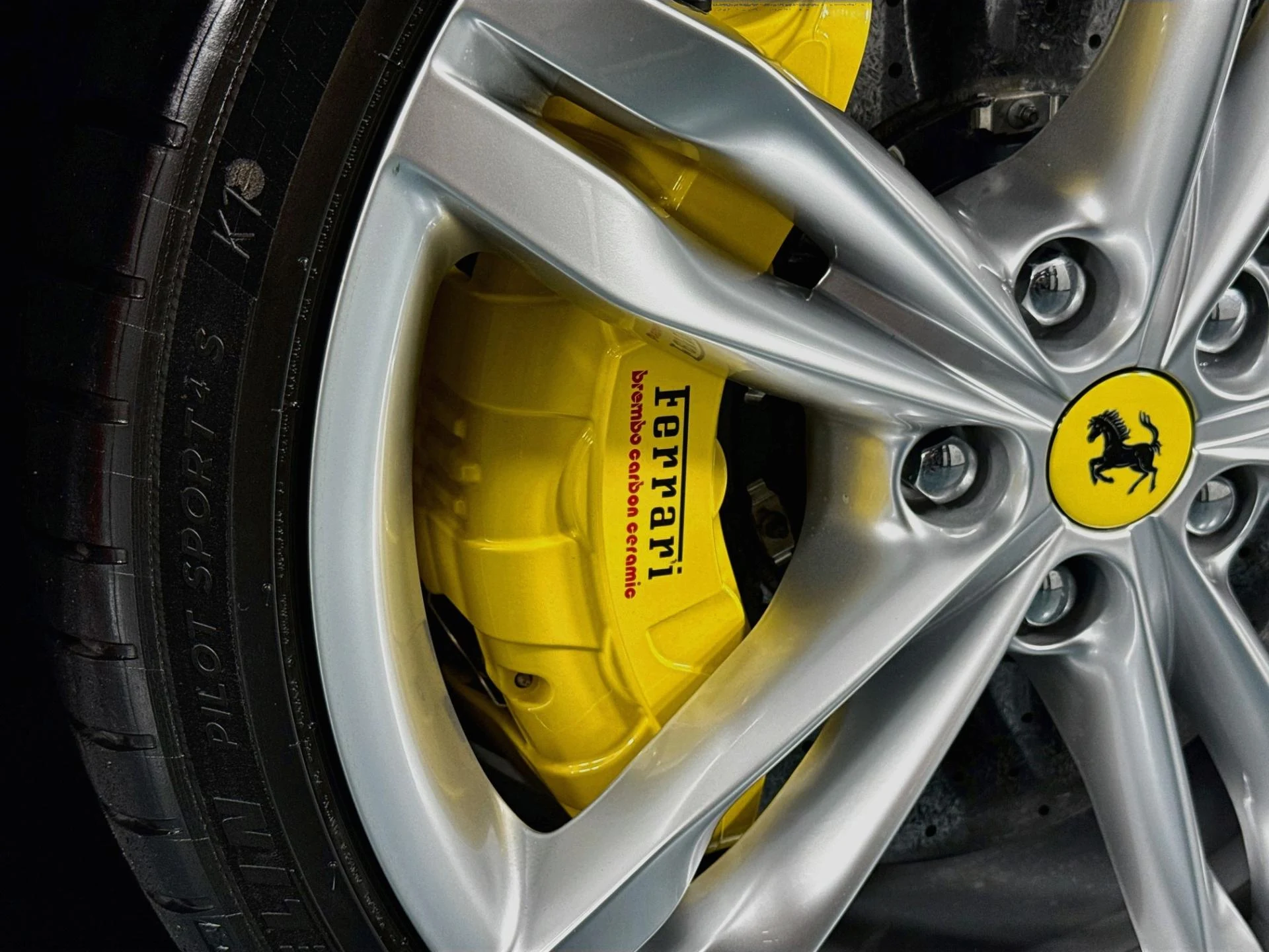 mph059_2271767489_Used_2024_Ferrari_296_GTS_1791318690_a9842af80d