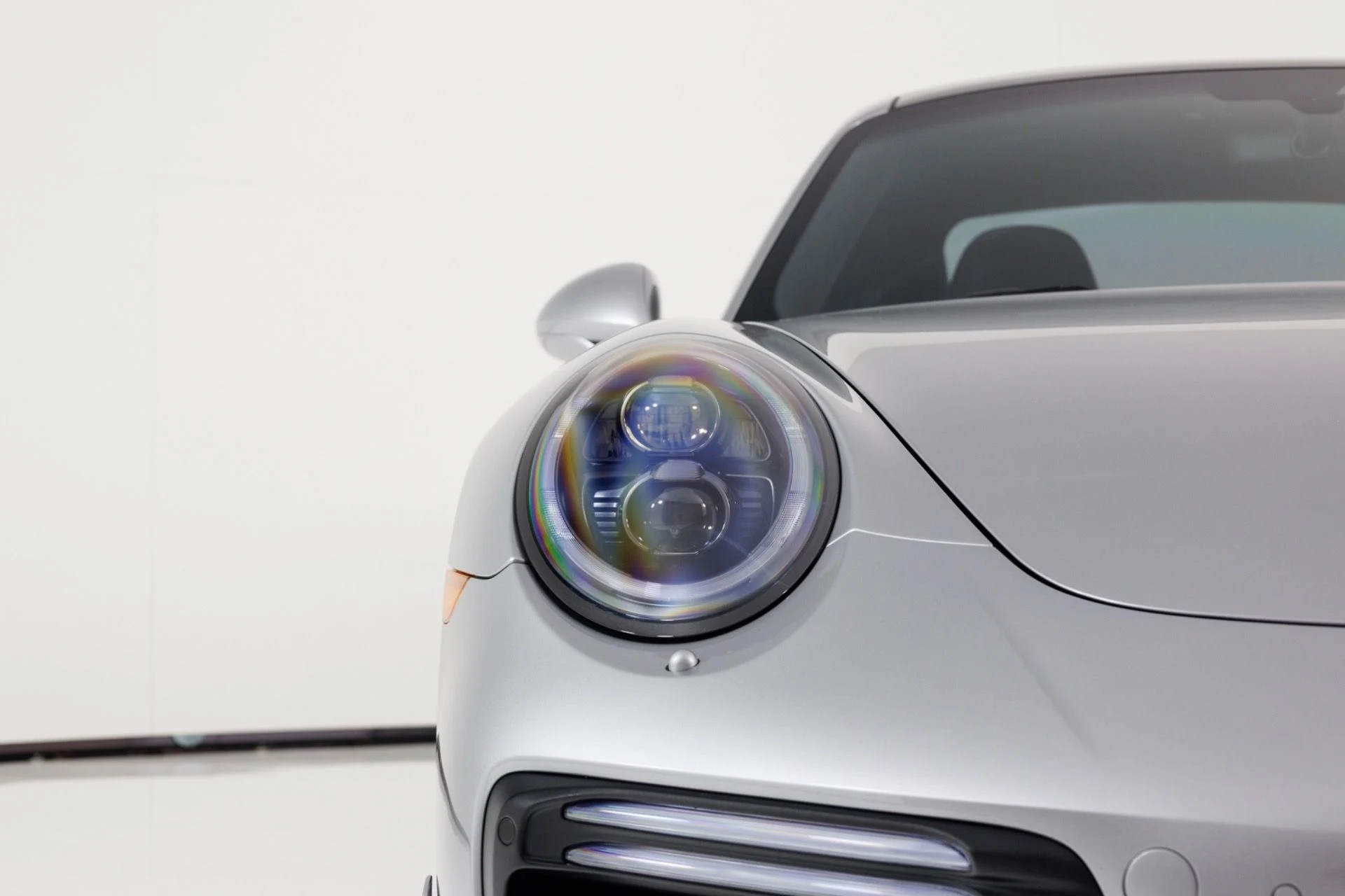 mph059_230902410_Used_2017_Porsche_911_Turbo_S_1782938083_33dd38445c