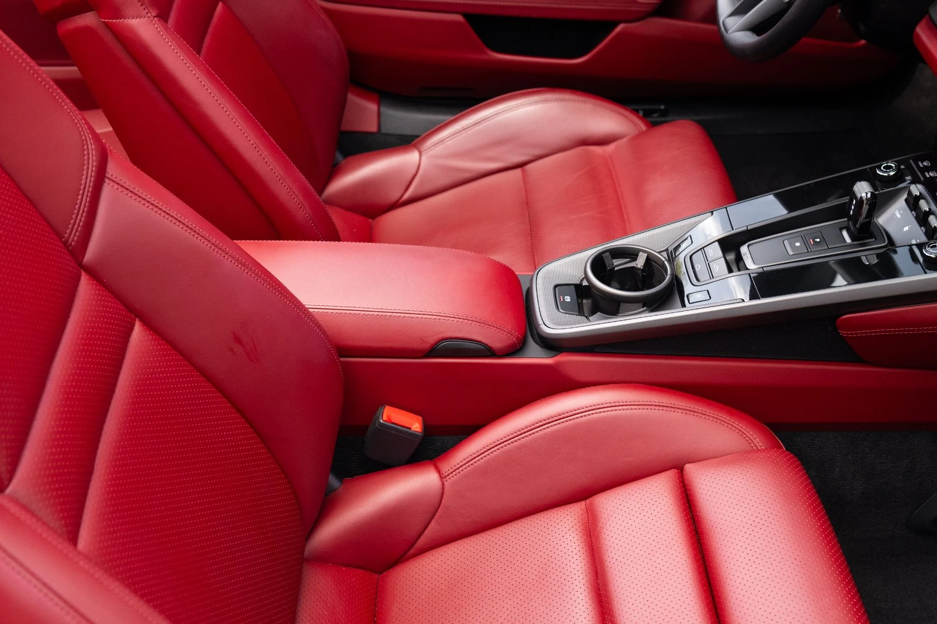 mph059_2353596720_Used_2020_Porsche_911_Carrera_S_1779851451_214b7a5e38