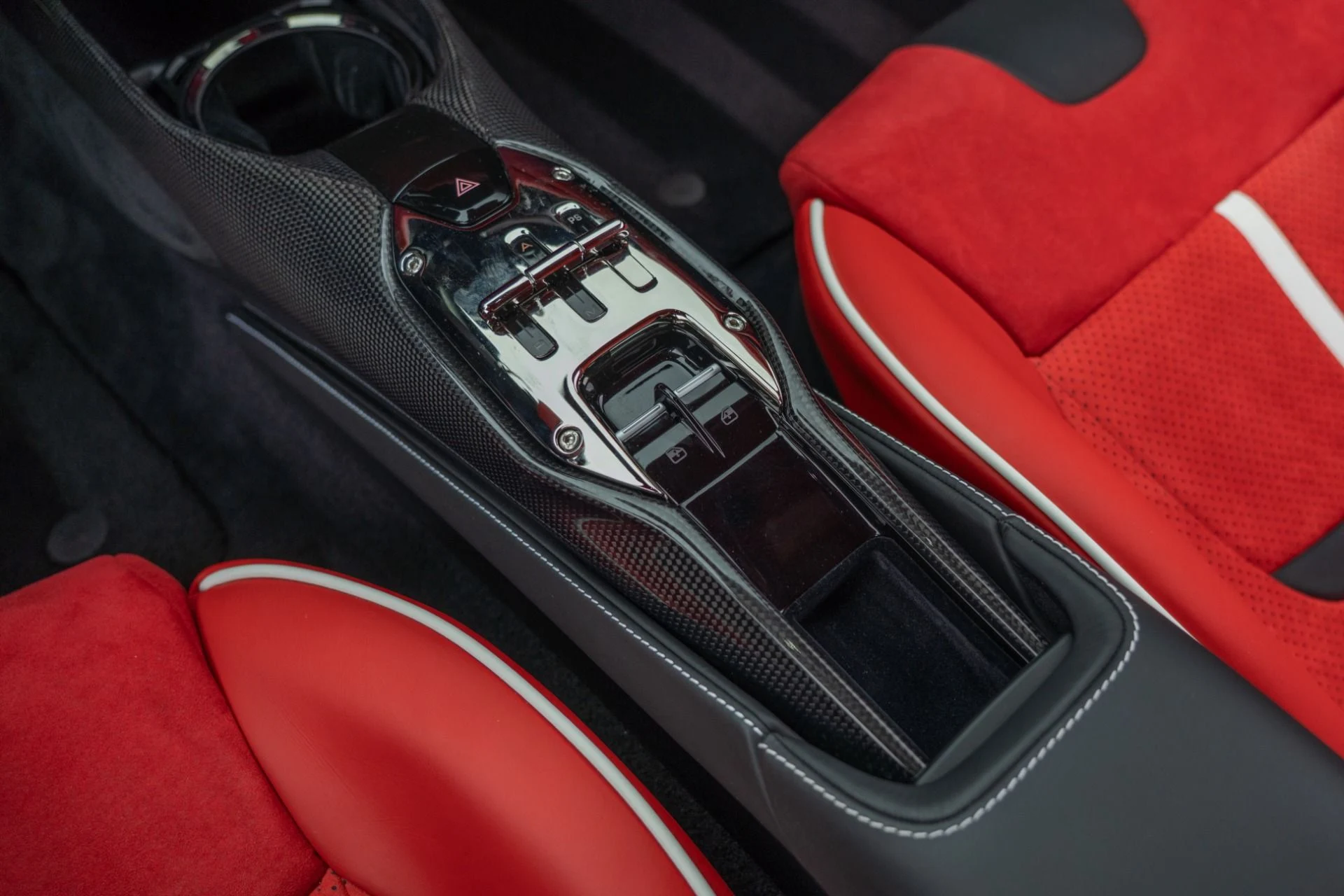 mph059_2393442322_Used_2022_Ferrari_SF_90_Stradale_1759959387_985981c642