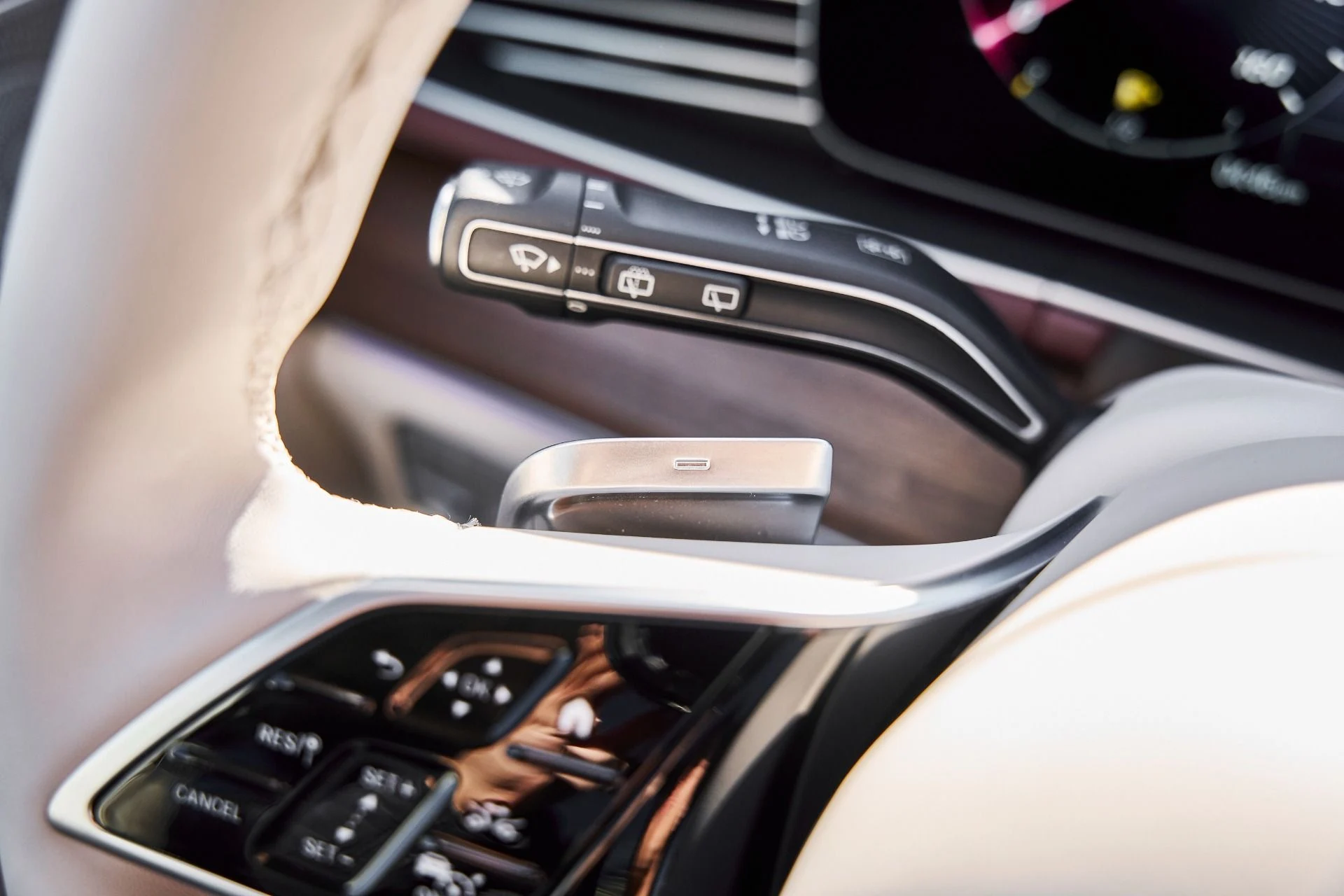 mph059_2413430813_Used_2024_Mercedes_Benz_GLS_Maybach_GLS_600_1776125702_464d152a90