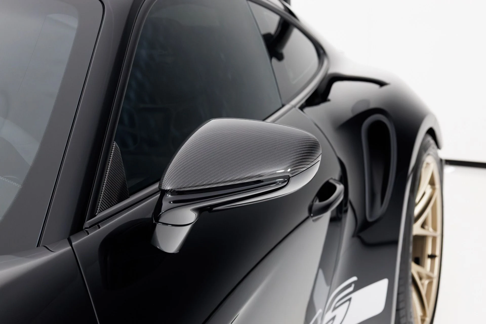 mph059_24297240_Used_2025_Porsche_911_GT_3_RS_1767383468_ce100bd81f