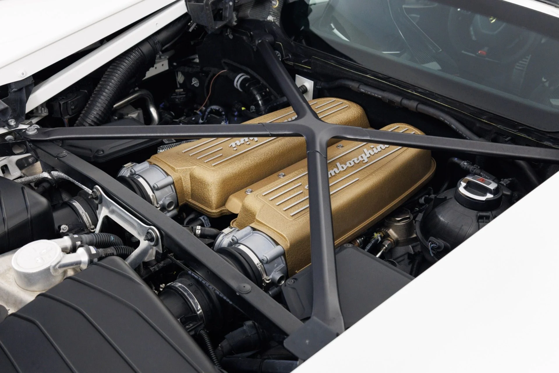 mph059_243769127_Used_2021_Lamborghini_Huracan_STO_1789754434_e53a4f7e9f