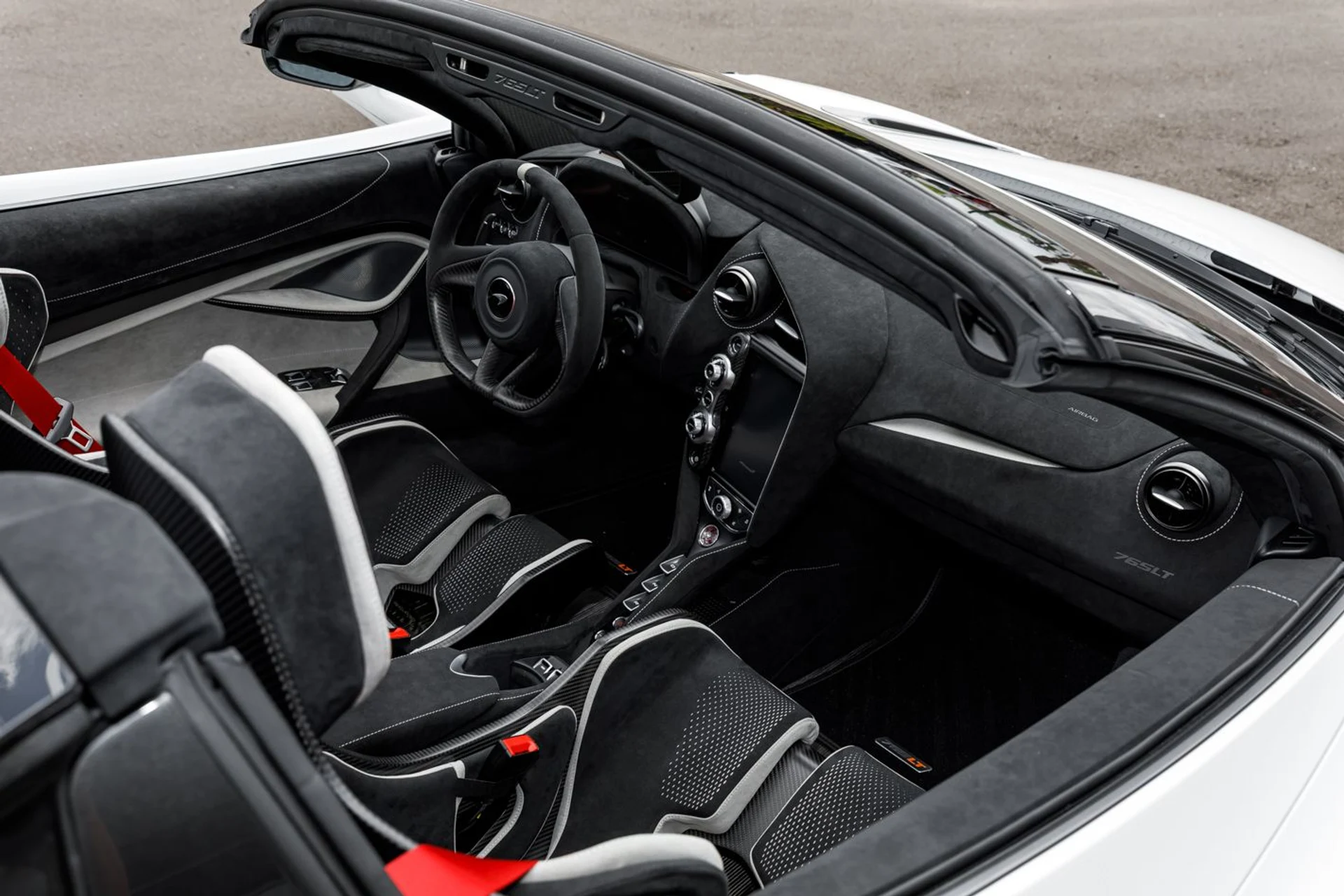 mph059_2445497956_Used_2022_Mc_Laren_765_LT_Spider_a51a596600