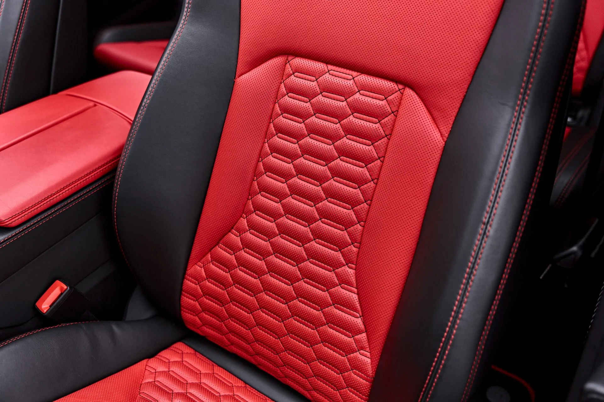mph059_2466513925_Used_2022_Lamborghini_Urus_1788219633_232745e149