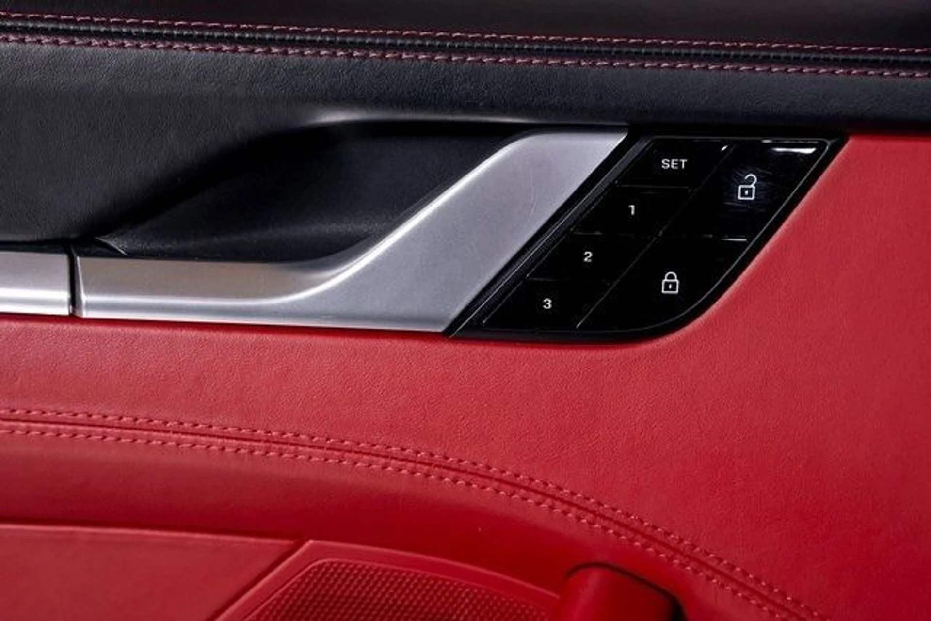 mph059_2470461801_a19eaff1550053116c93d1a814dba435x_317dbe83cb