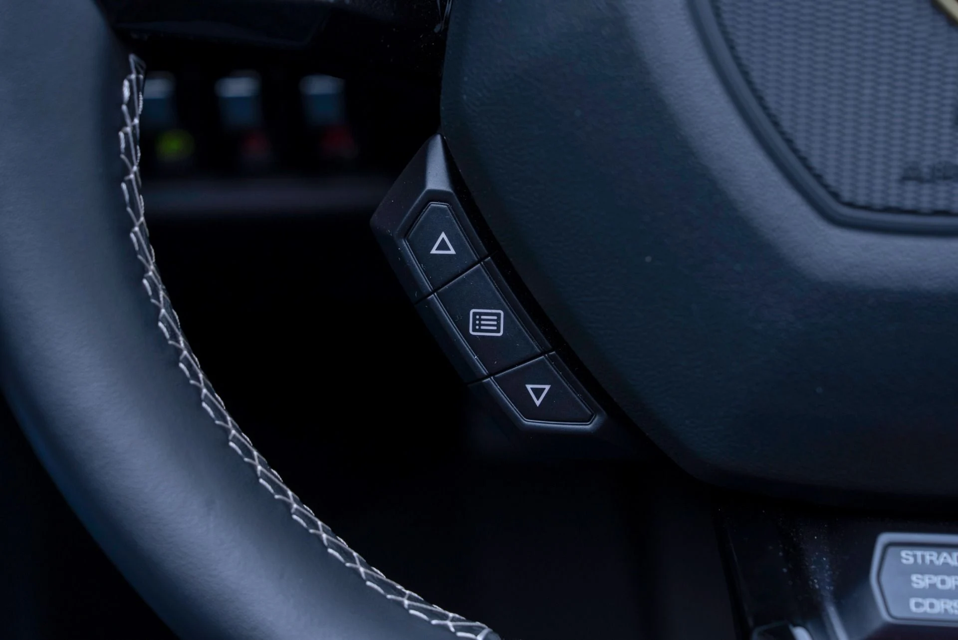 mph059_2507247700_Used_2021_Lamborghini_Huracan_EVO_Spyder_1780076847_a17630065d