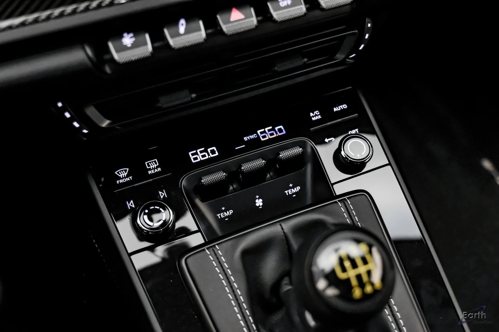 mph059_2516488699_e678b6a8de6422bdedd4c0b88638b718x_48ea3d5291