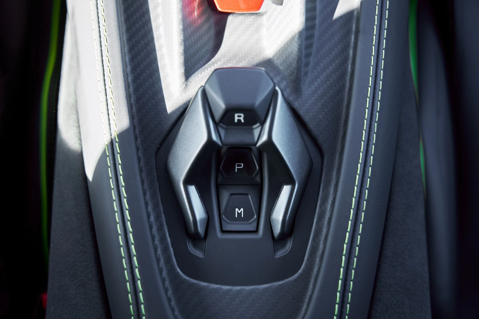 mph059_2528601231_Used_2025_Lamborghini_Revuelto_Base_1769824562_8d4e9df261