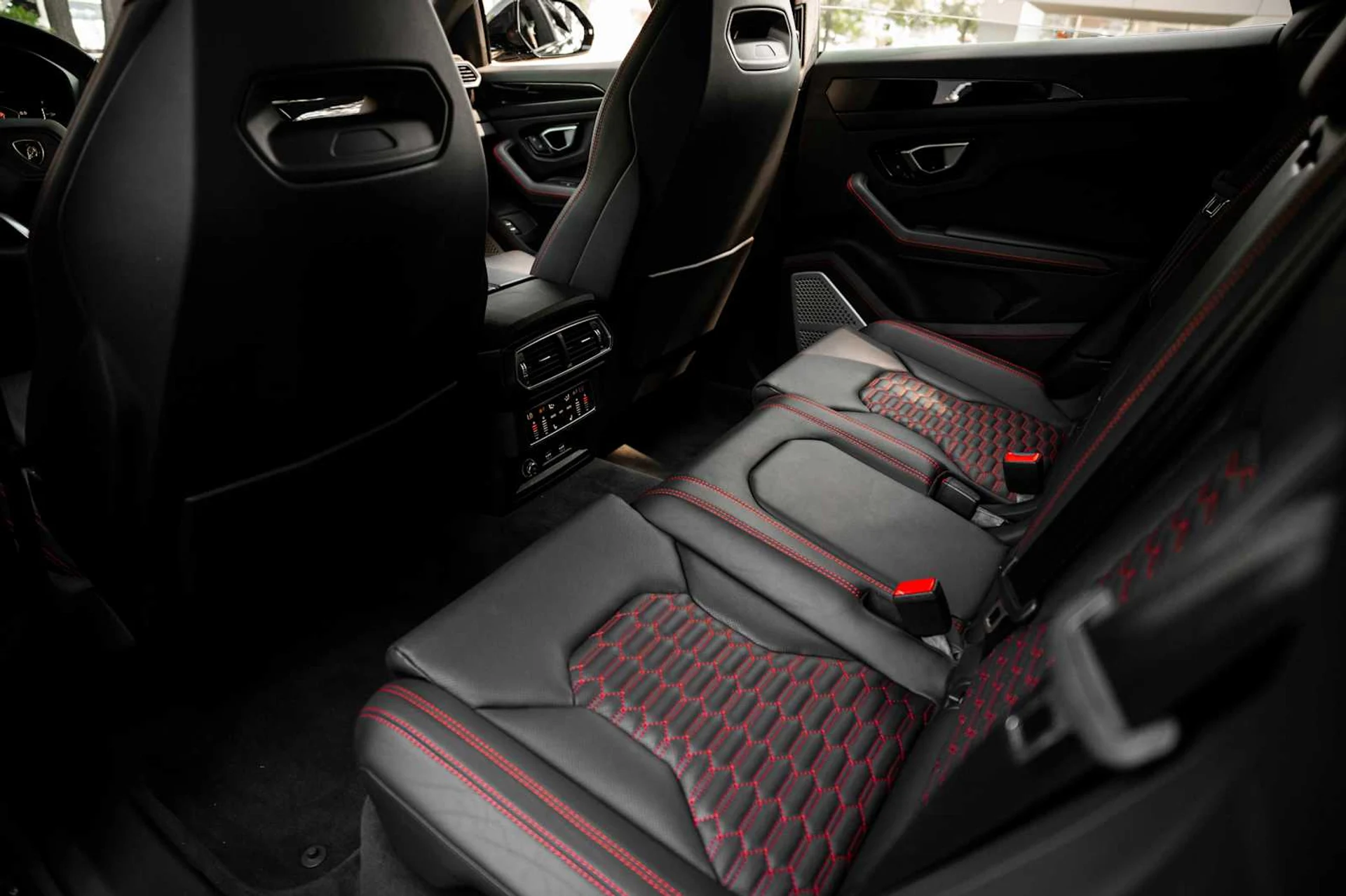 mph059_2539150394_13c7c470ee6053f974db0620f1574b87x_4d4352342c