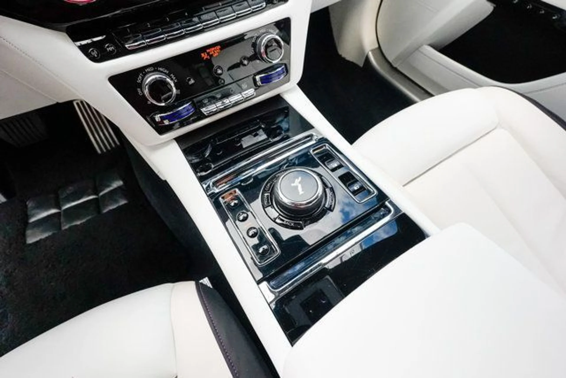 mph059_2623490440_22941009_60_640_8e07c33ce2