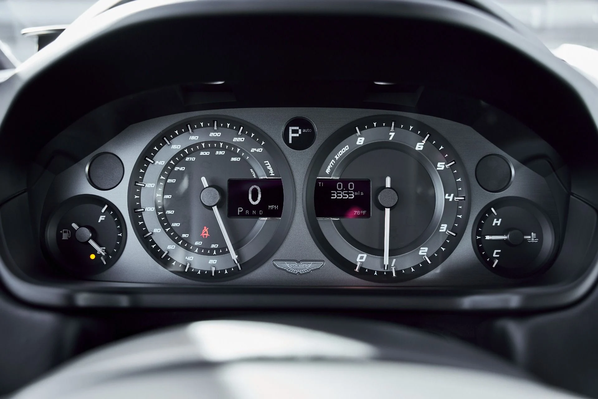 mph059_2642379111_Used_2014_Aston_Martin_Vanquish_V12_1773193826_2e238e786e