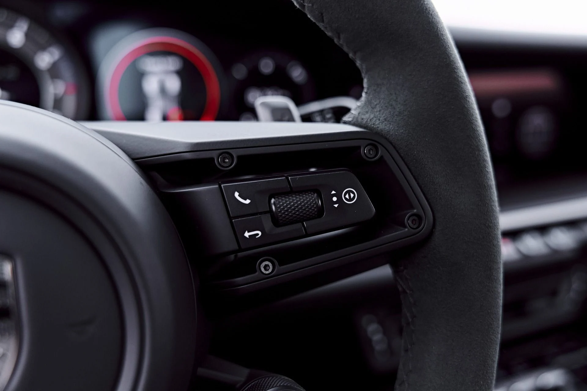mph059_2646002243_Used_2025_Porsche_911_Turbo_1782870296_497409fb0d