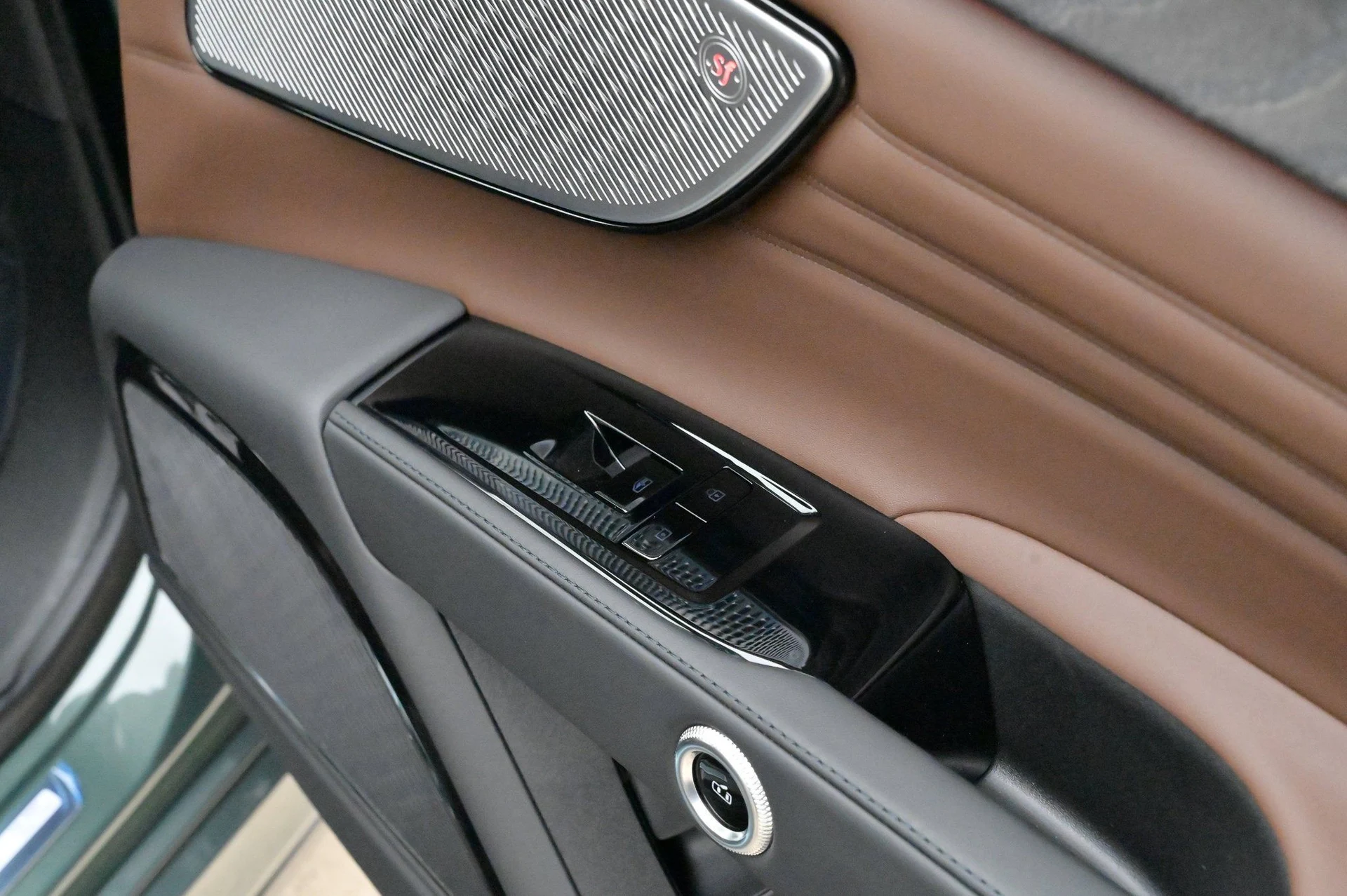 mph059_2750158789_4b04bb809ba248abbb02e3e5cd561561_ed08246b73