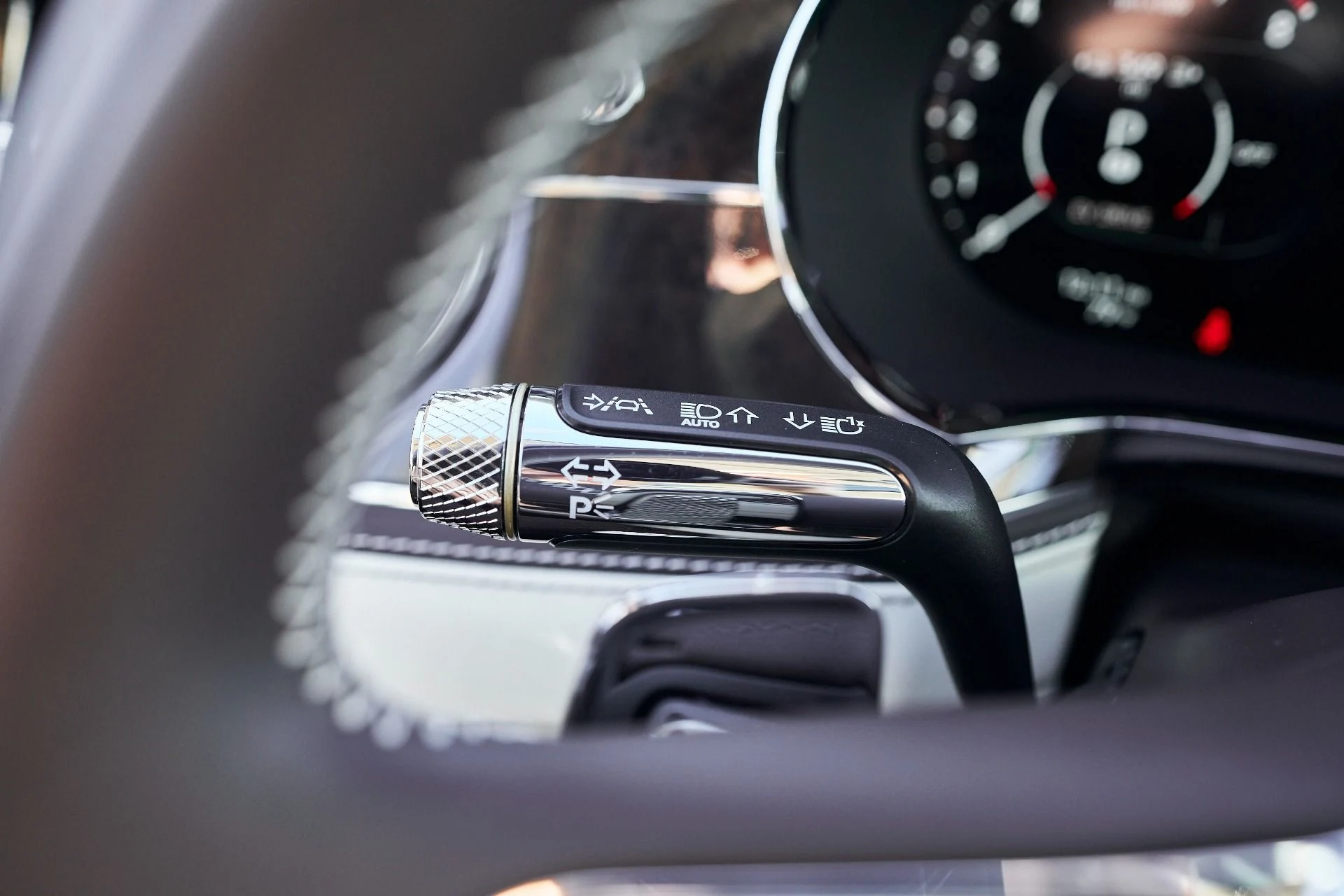 mph059_2787341254_Used_2025_Bentley_Flying_Spur_Speed_1762569264_5dec907caa