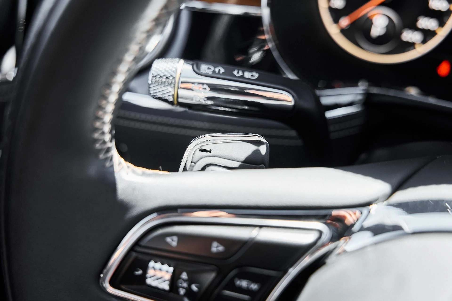 mph059_2803301631_Used_2024_Bentley_Flying_Spur_1782150734_39c2b4d46f