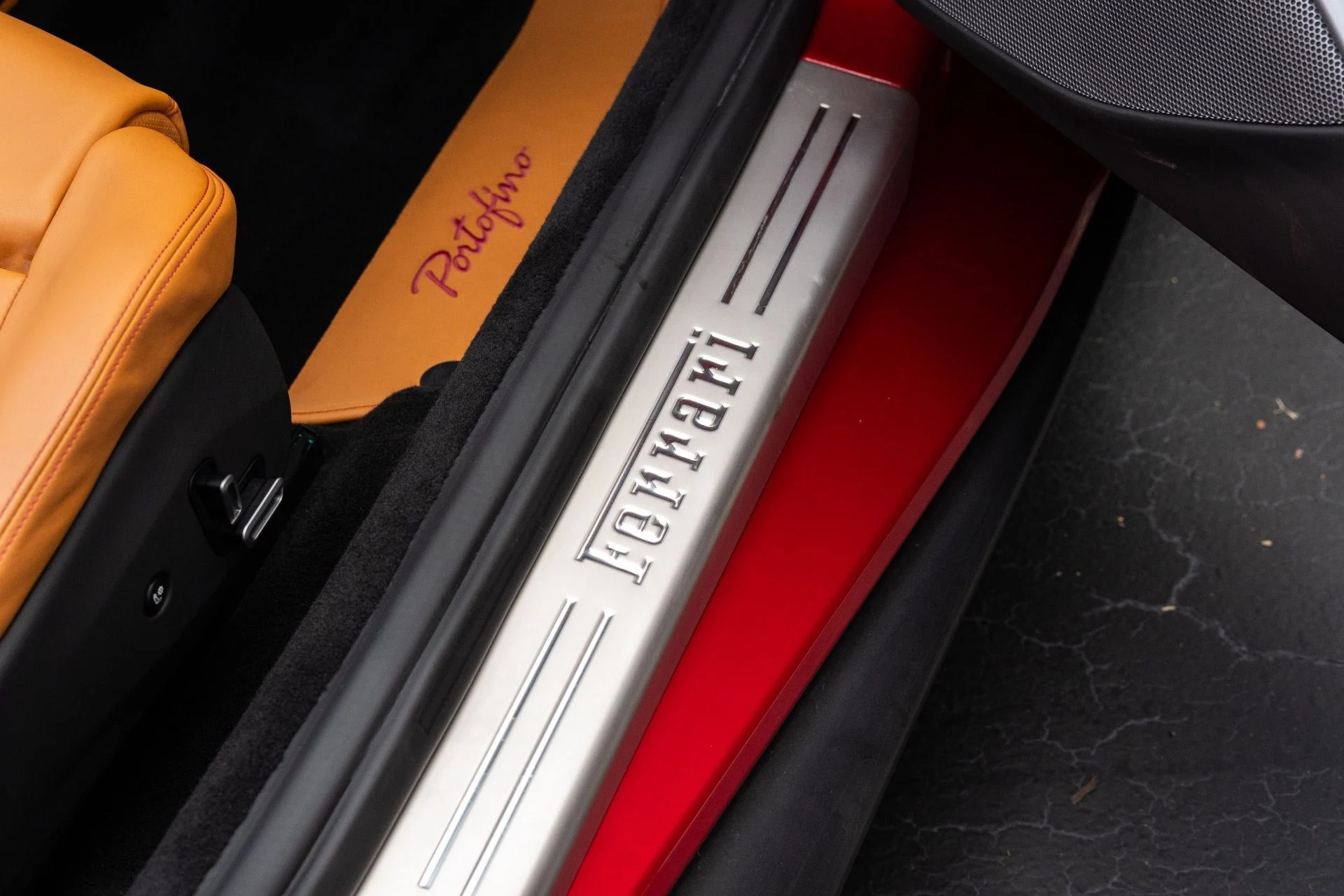 mph059_2829426294_Used_2019_Ferrari_Portofino_1779385815_c431324b57