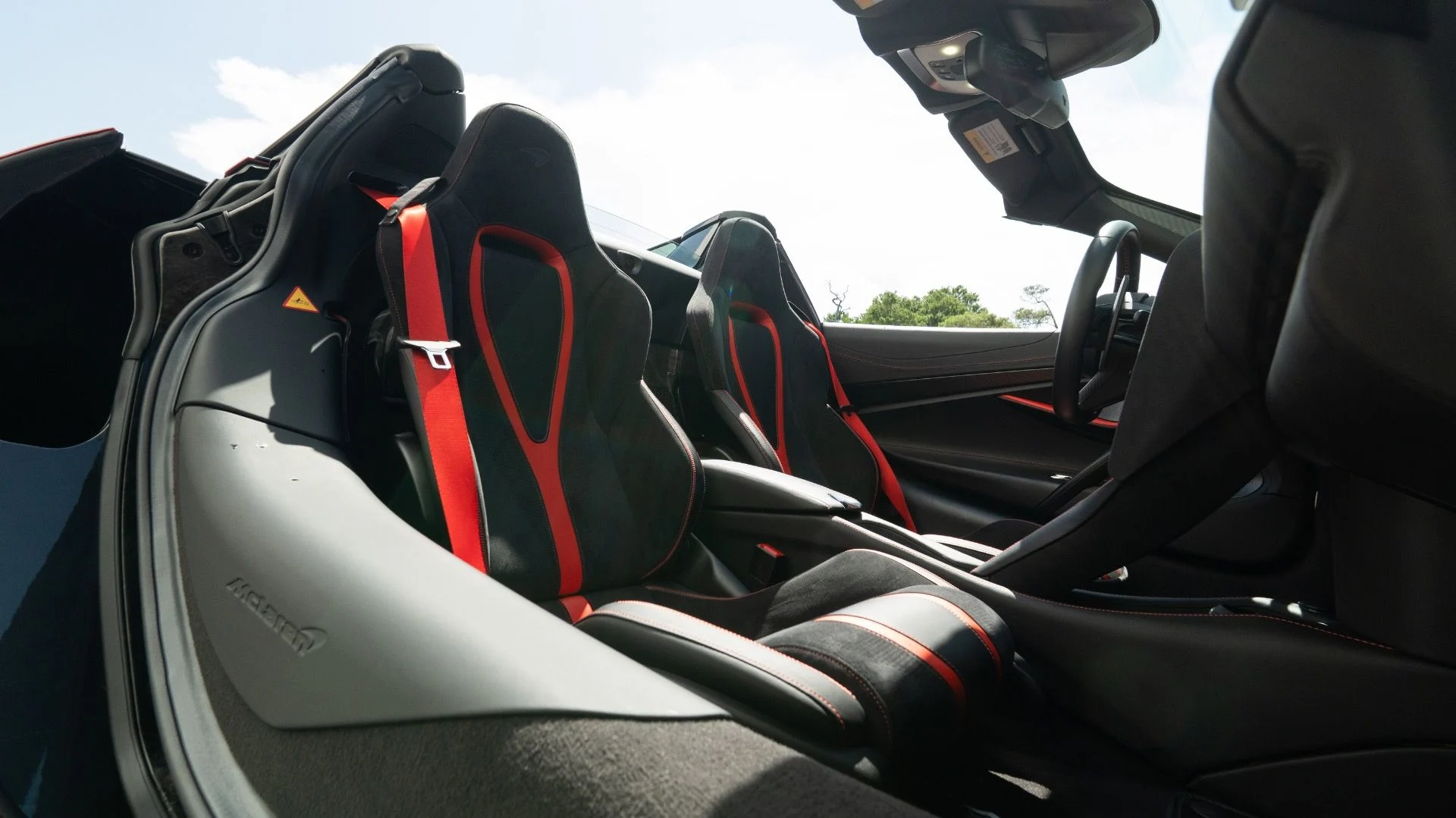 mph059_2882701567_Used_2022_Mc_Laren_720_S_Spider_1754430680_4d778955b9