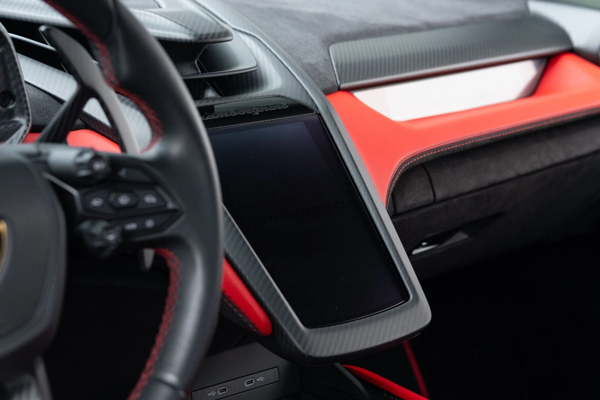 mph059_2926810881_Used_2024_Lamborghini_Revuelto_1778880537_78a4e906a6