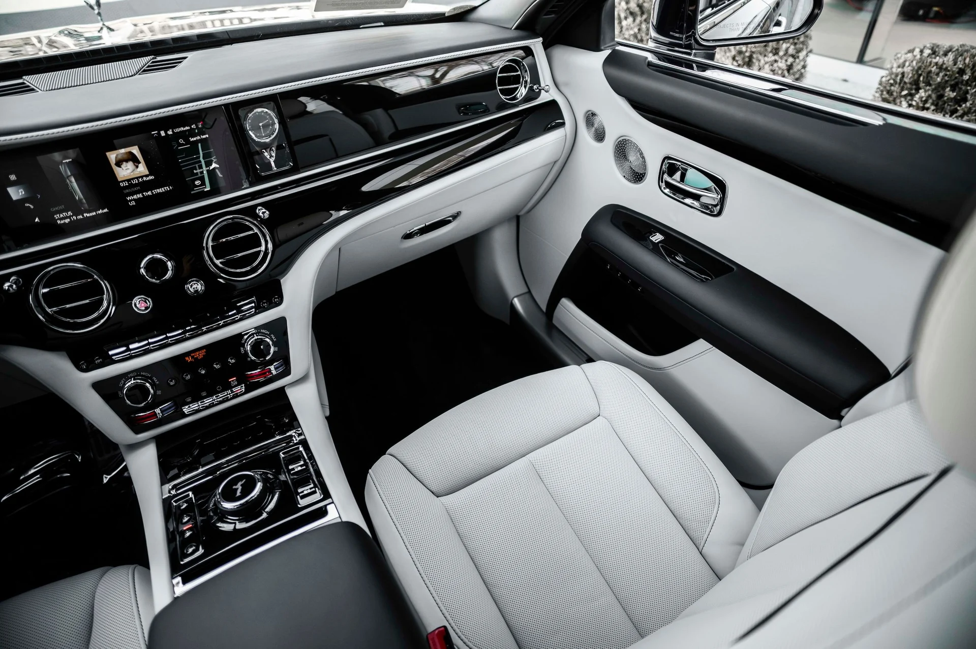 mph059_2932275523_7d2be4d17f5b4b7894d4e321f8448e6c_a291ada46d