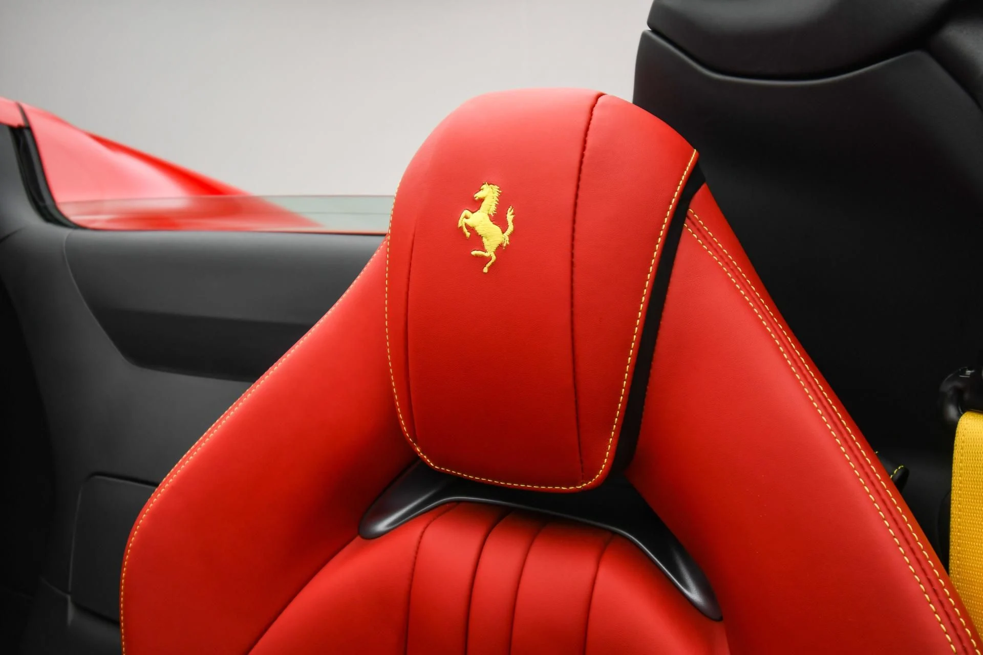 mph059_2953528645_Used_2021_Ferrari_812_GTS_1753257514_ef0d694b9c