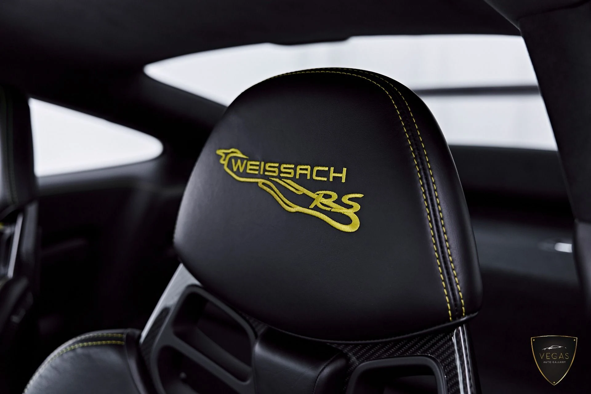 mph059_30236834_Used_2019_Porsche_911_GT_3_RS_1783382376_77bdff1a4e