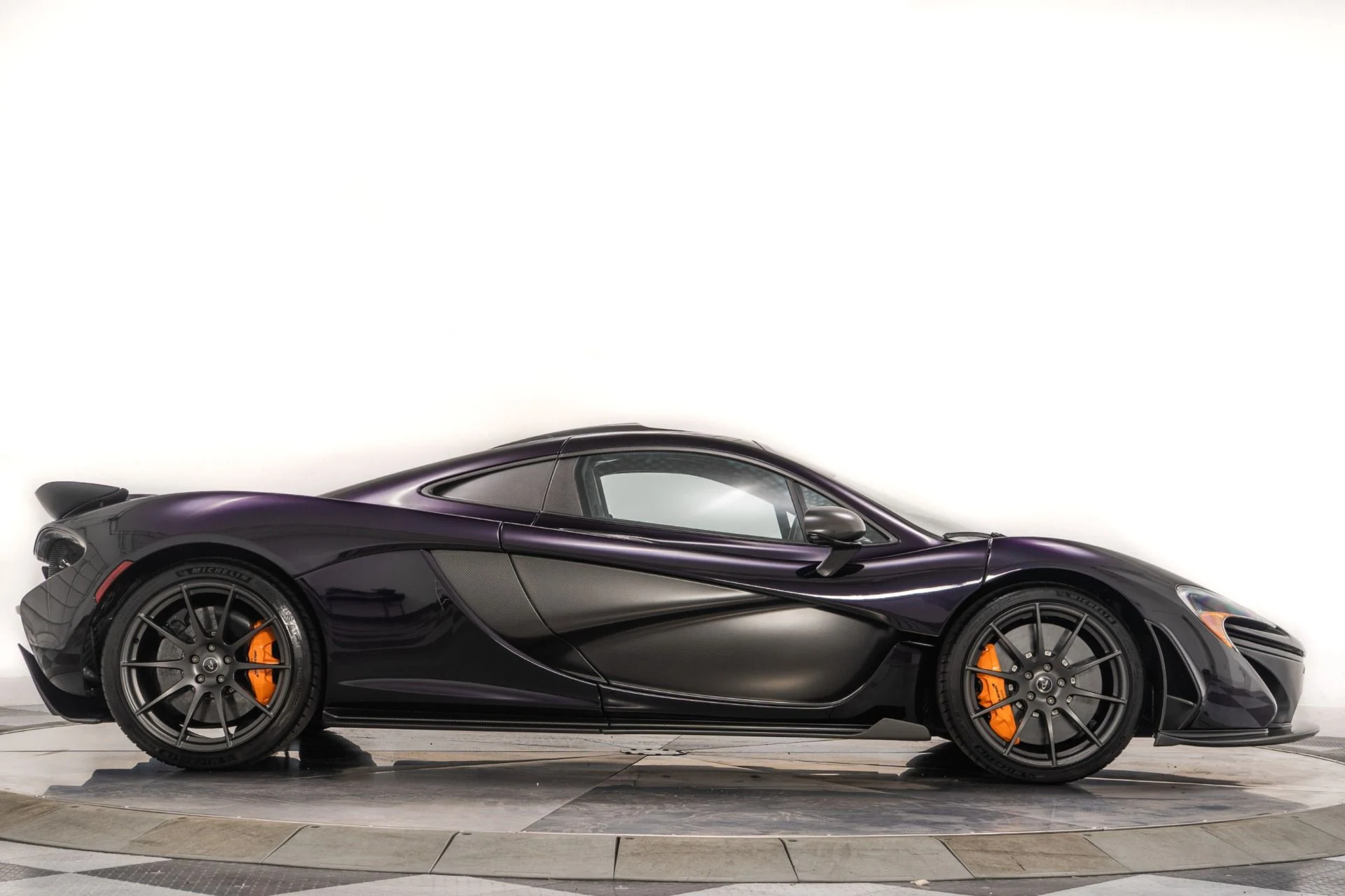 mph059_3033217753_Used_2015_Mc_Laren_P1_1757693510_94ab40f360