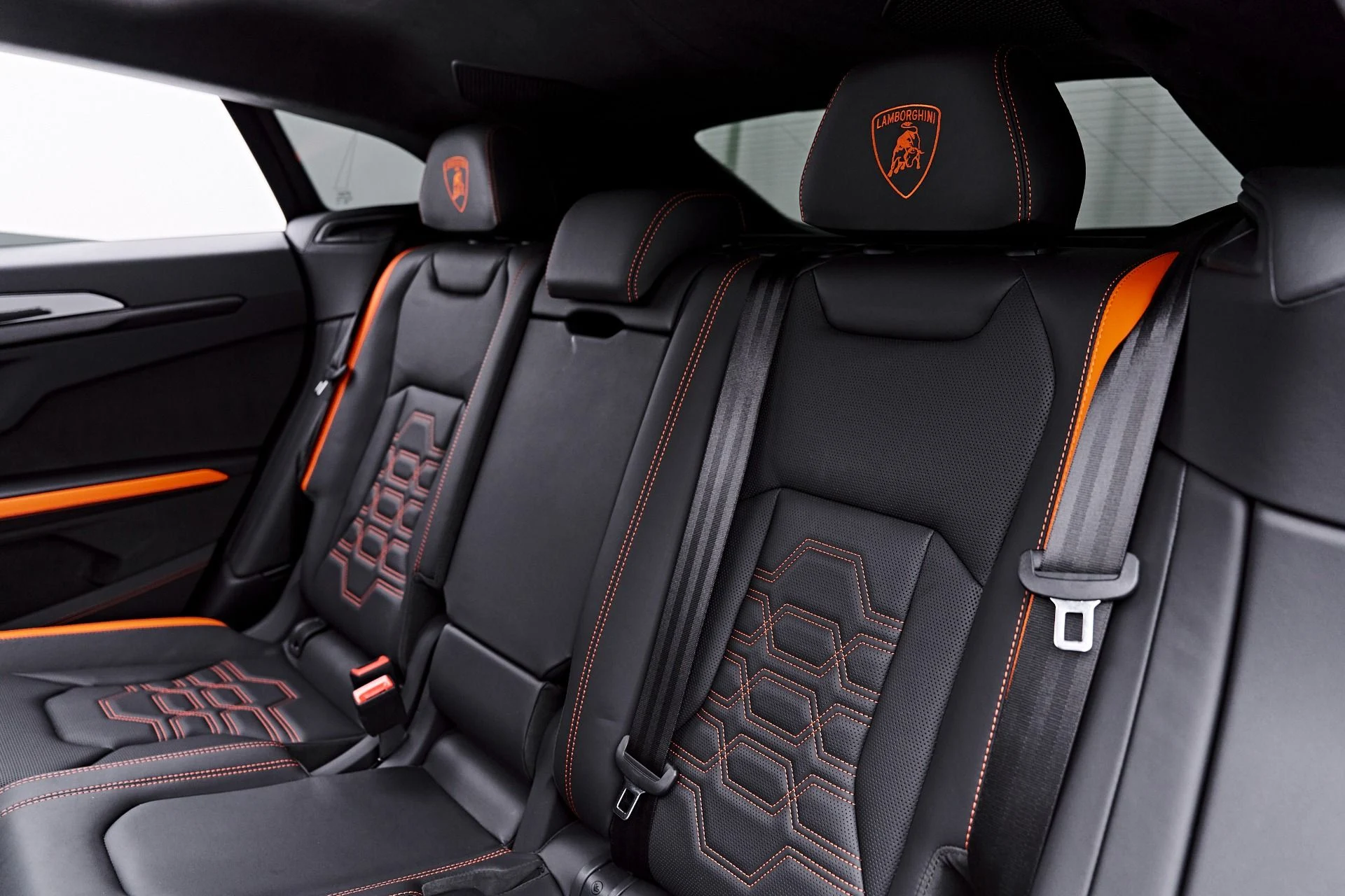 mph059_3033275536_Used_2025_Lamborghini_Urus_SE_1788282756_df8afa0789