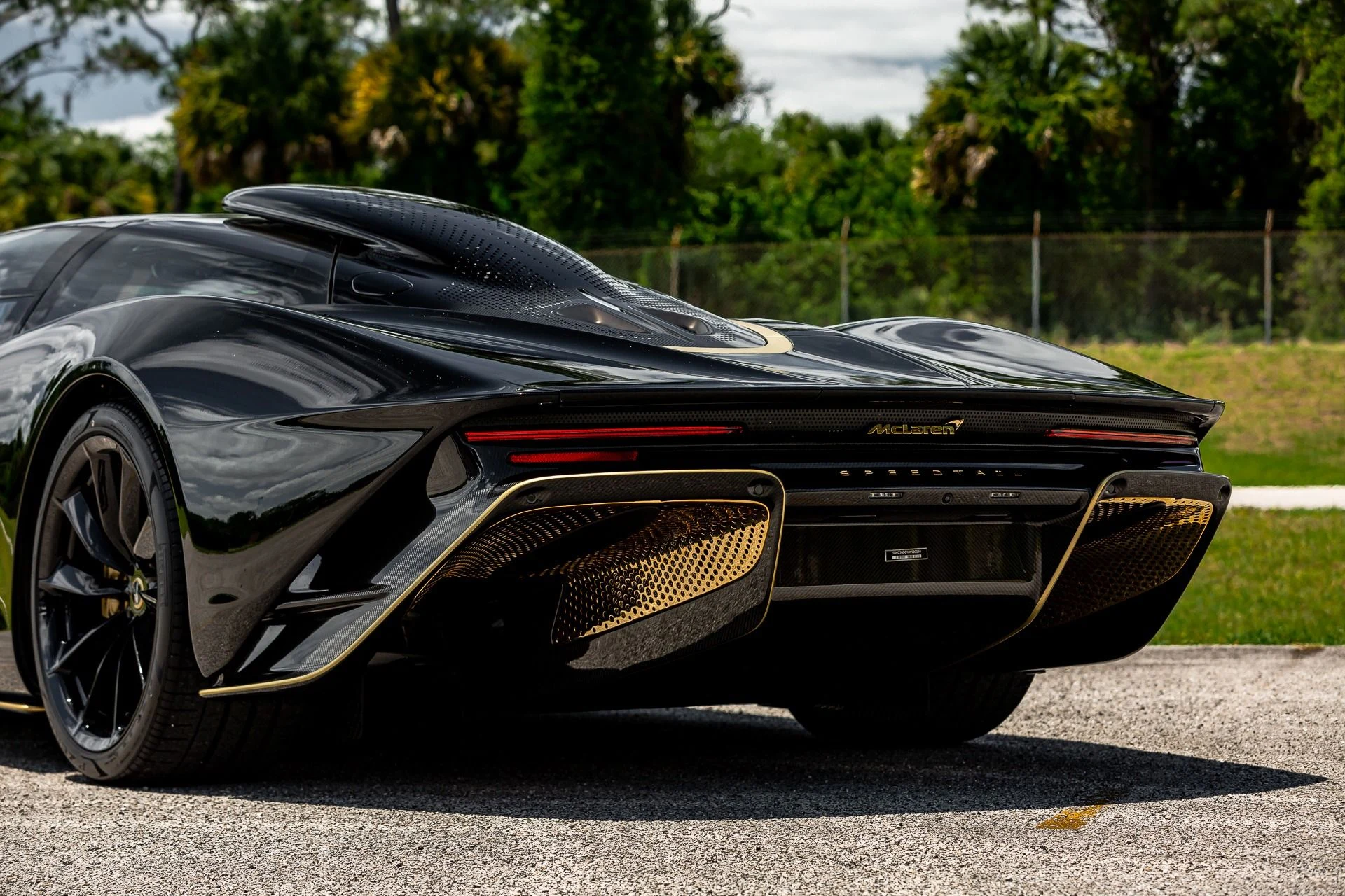 mph059_3041505432_251_p60_l_2d74385d51