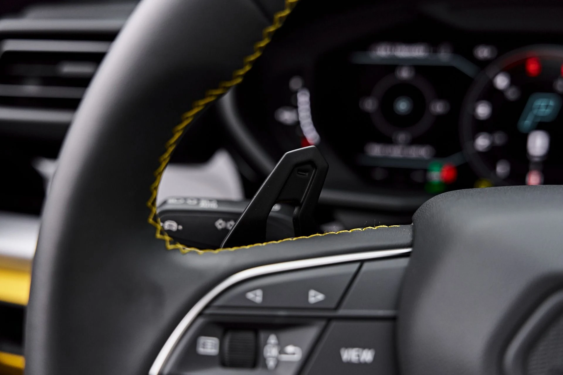 mph059_3054584525_Used_2025_Lamborghini_Urus_SE_1788049946_1052262c15