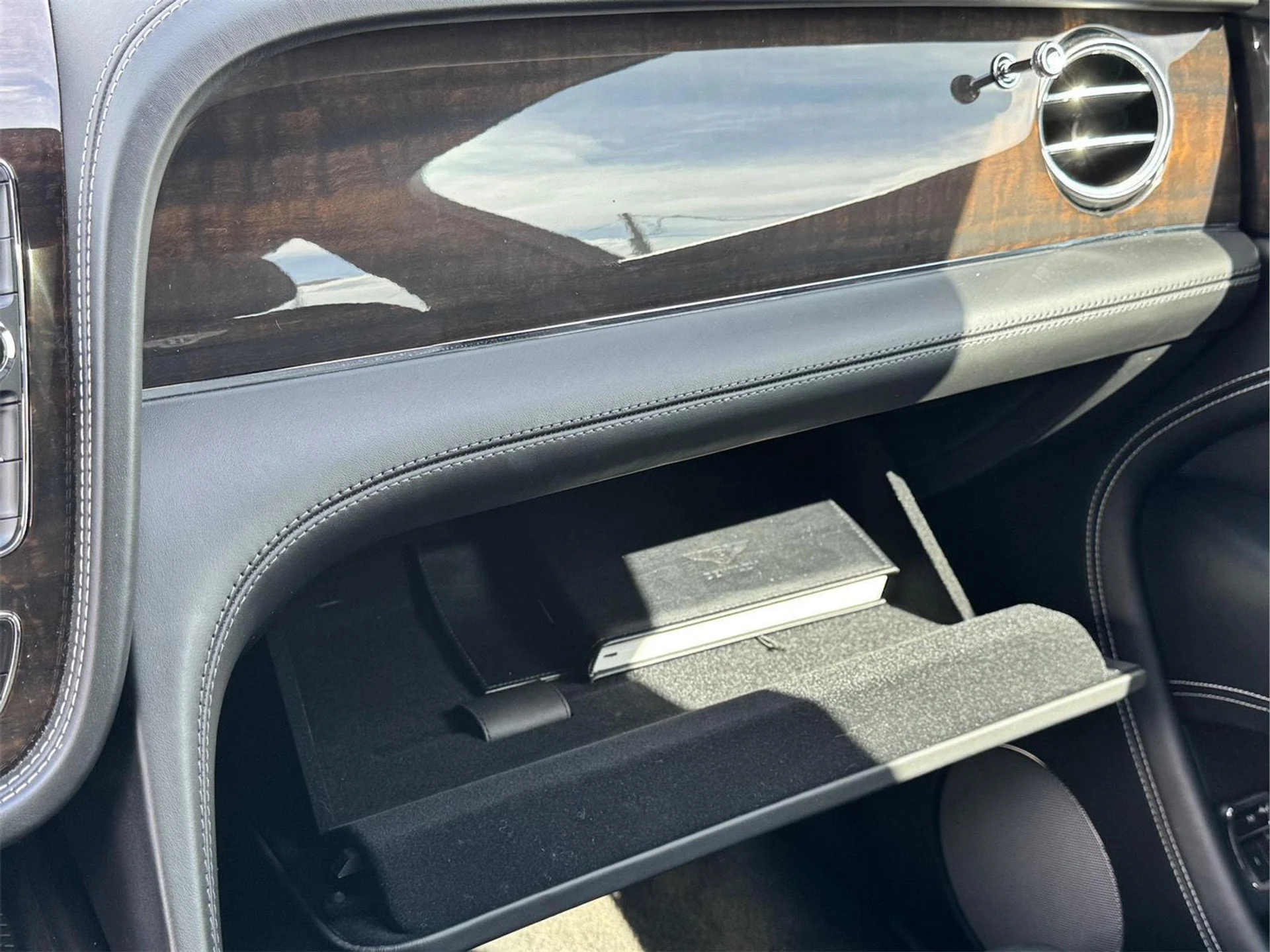 mph059_3064016330_8db64730466563664ec60c6f982ccdc1_f64cc5d6b7