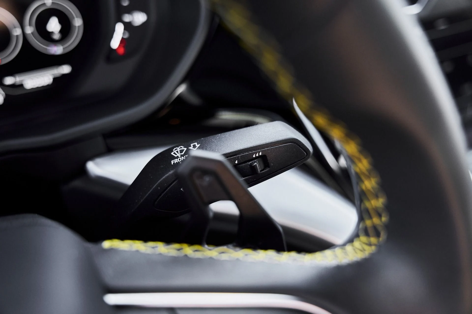 mph059_3067915590_Used_2024_Lamborghini_Urus_S_1780082928_c4541b85f1
