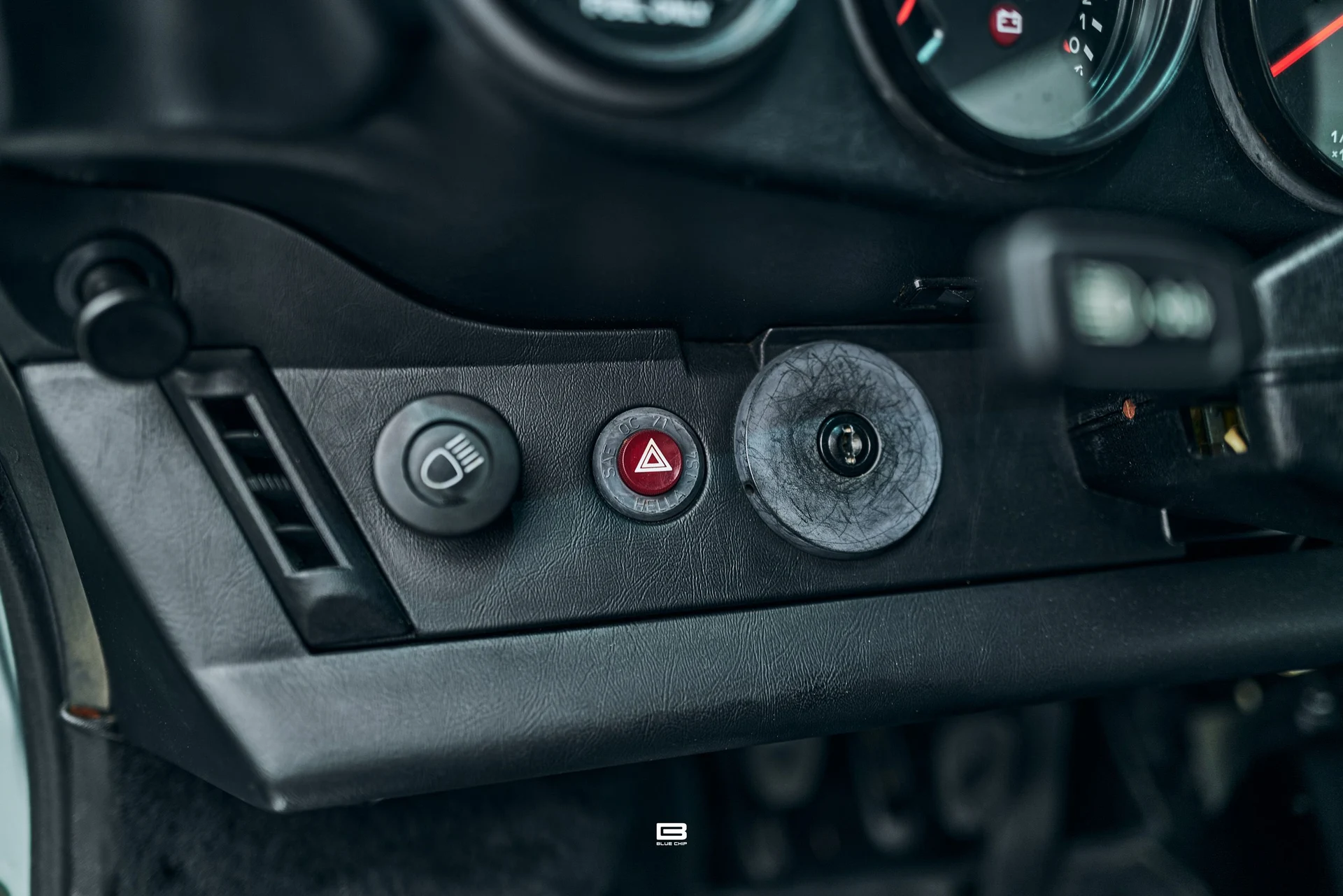 mph059_3072152377_69d96d9026b7126f71c0a277_L1210302_7c7c8b5096